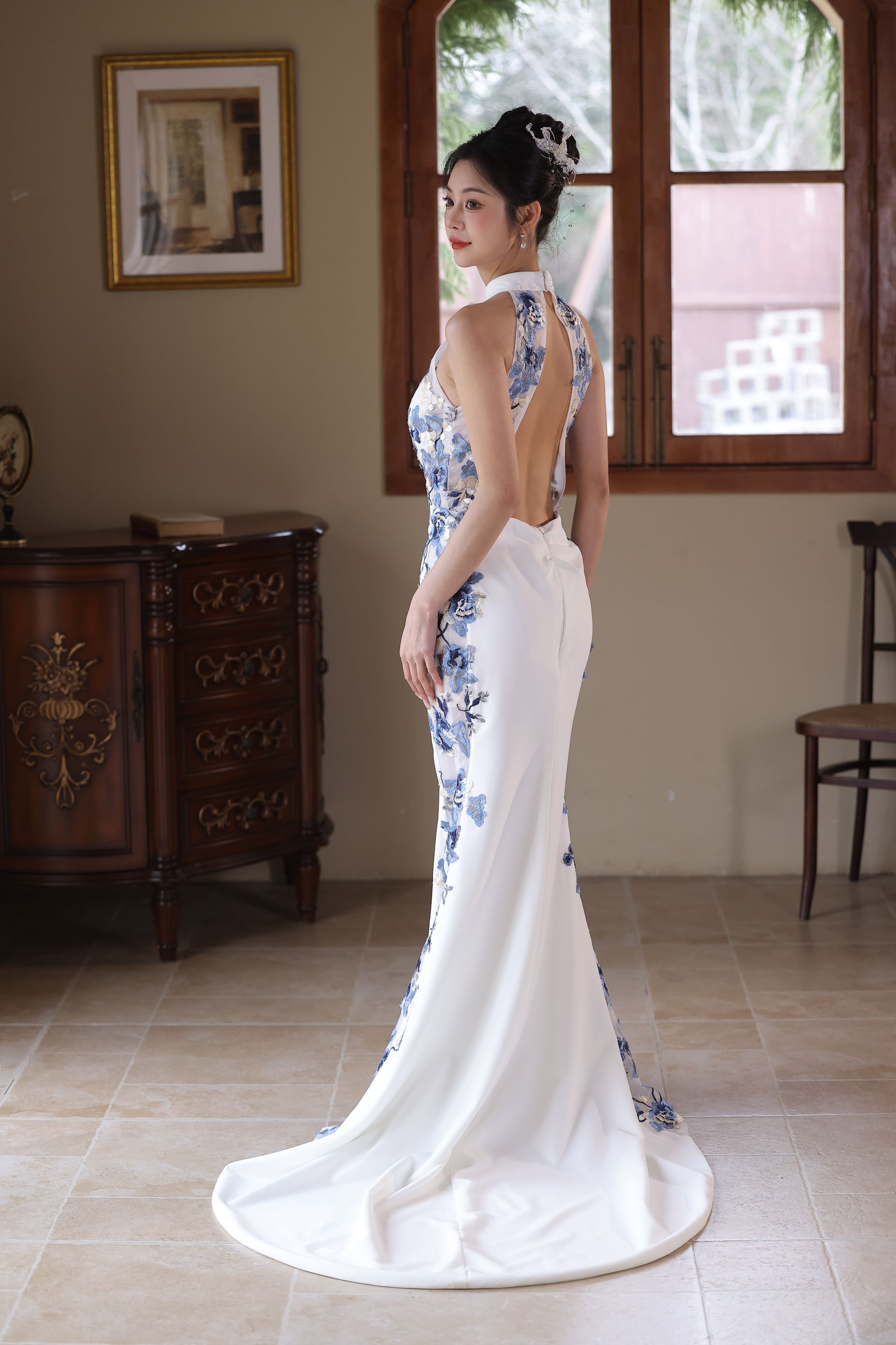 The Porcelain with Cape #8 _2