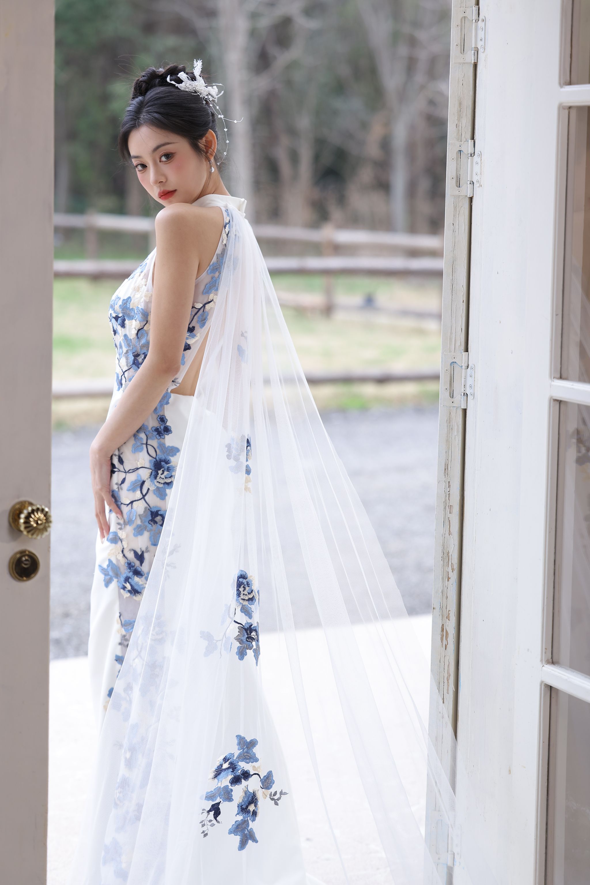 The Porcelain with Cape #8 _12