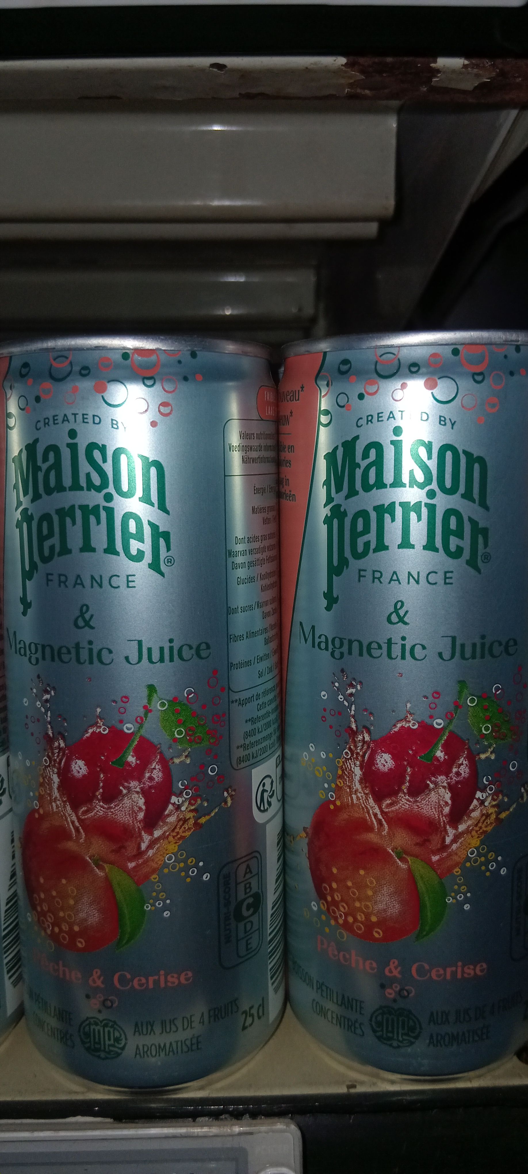 Perrier Boiss. Peche/Cerise Can 250ml_0