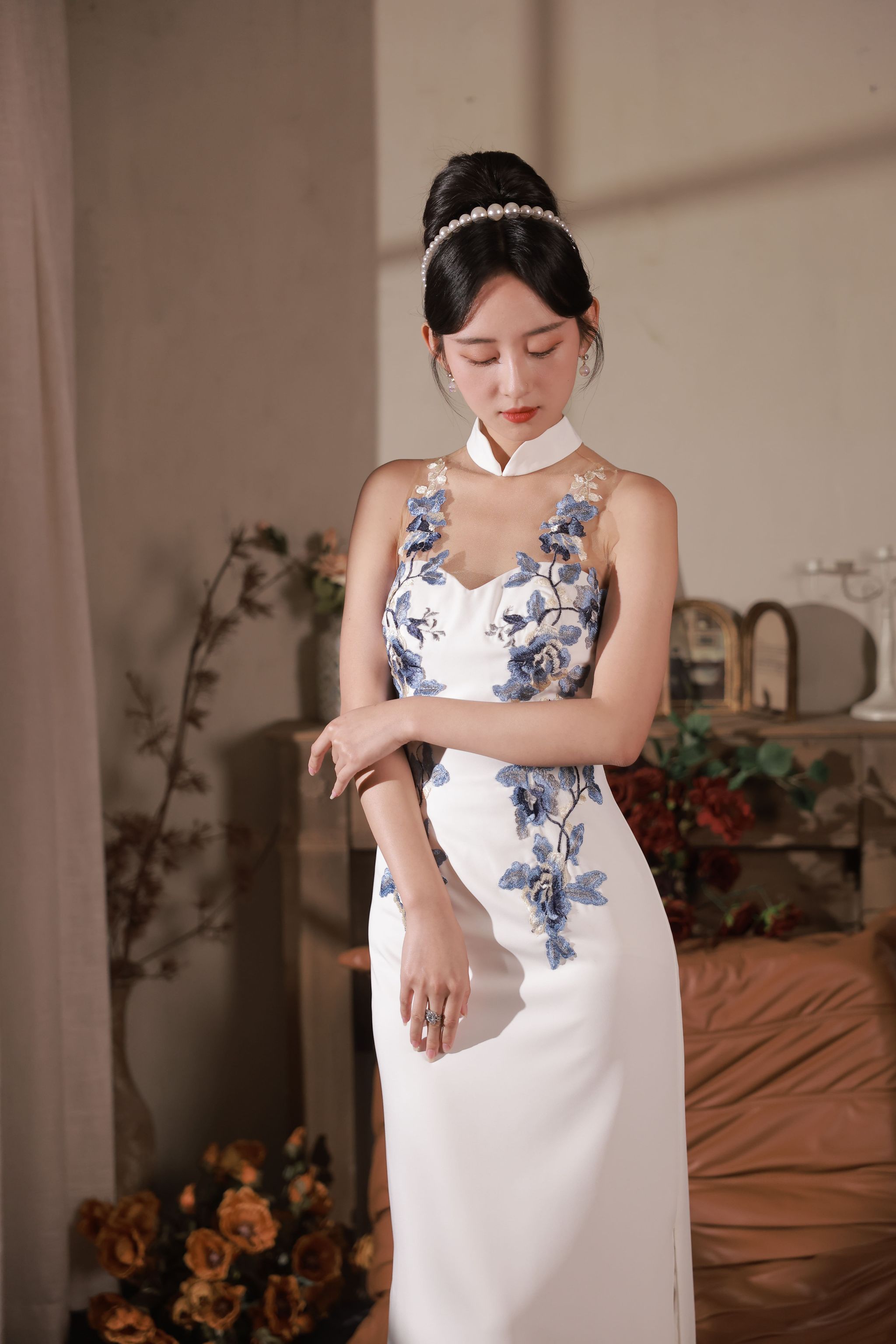 The Porcelain in Satin #9_0
