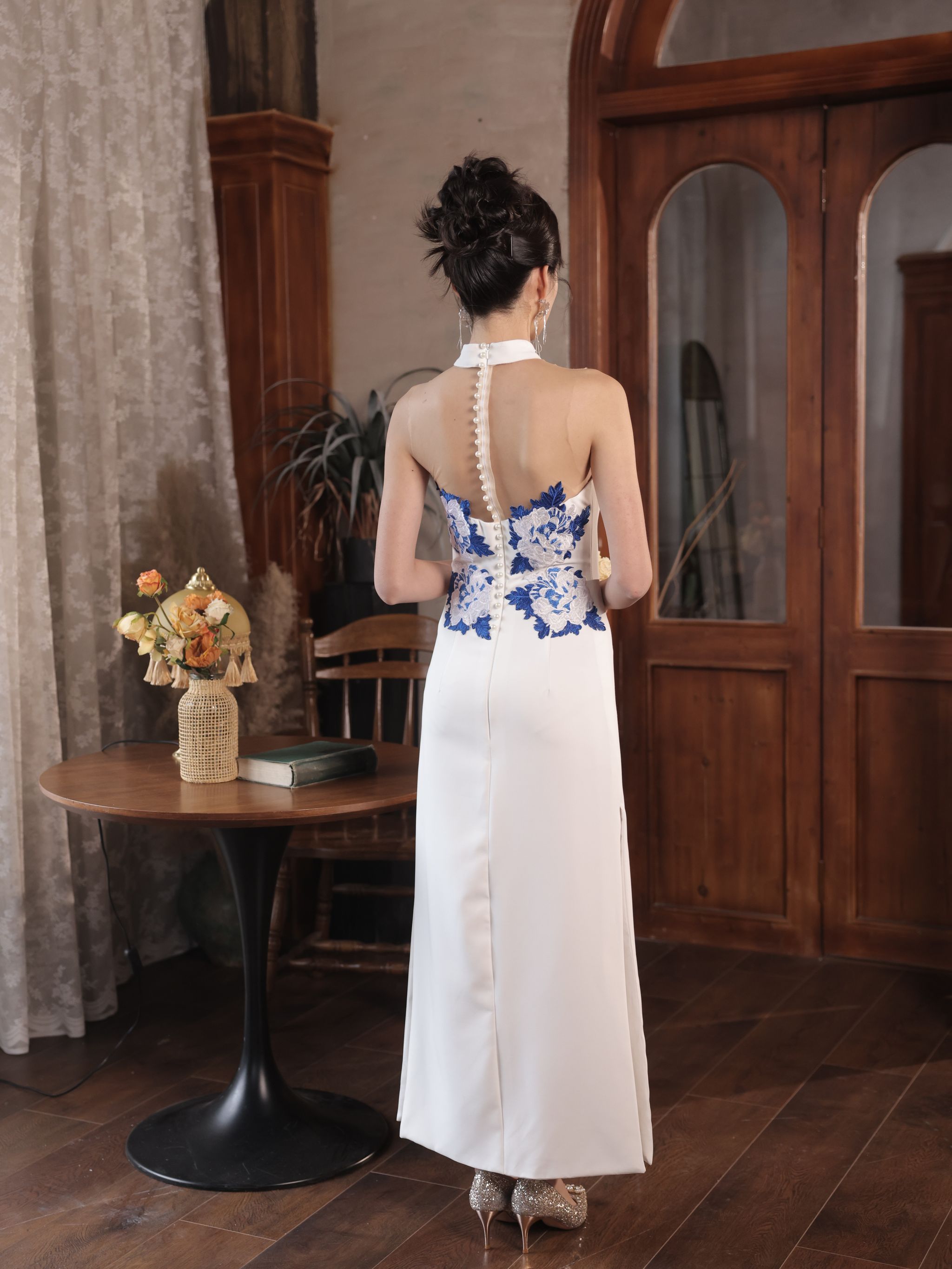 Folklore Cheongsam in Ivory with Peacock _4