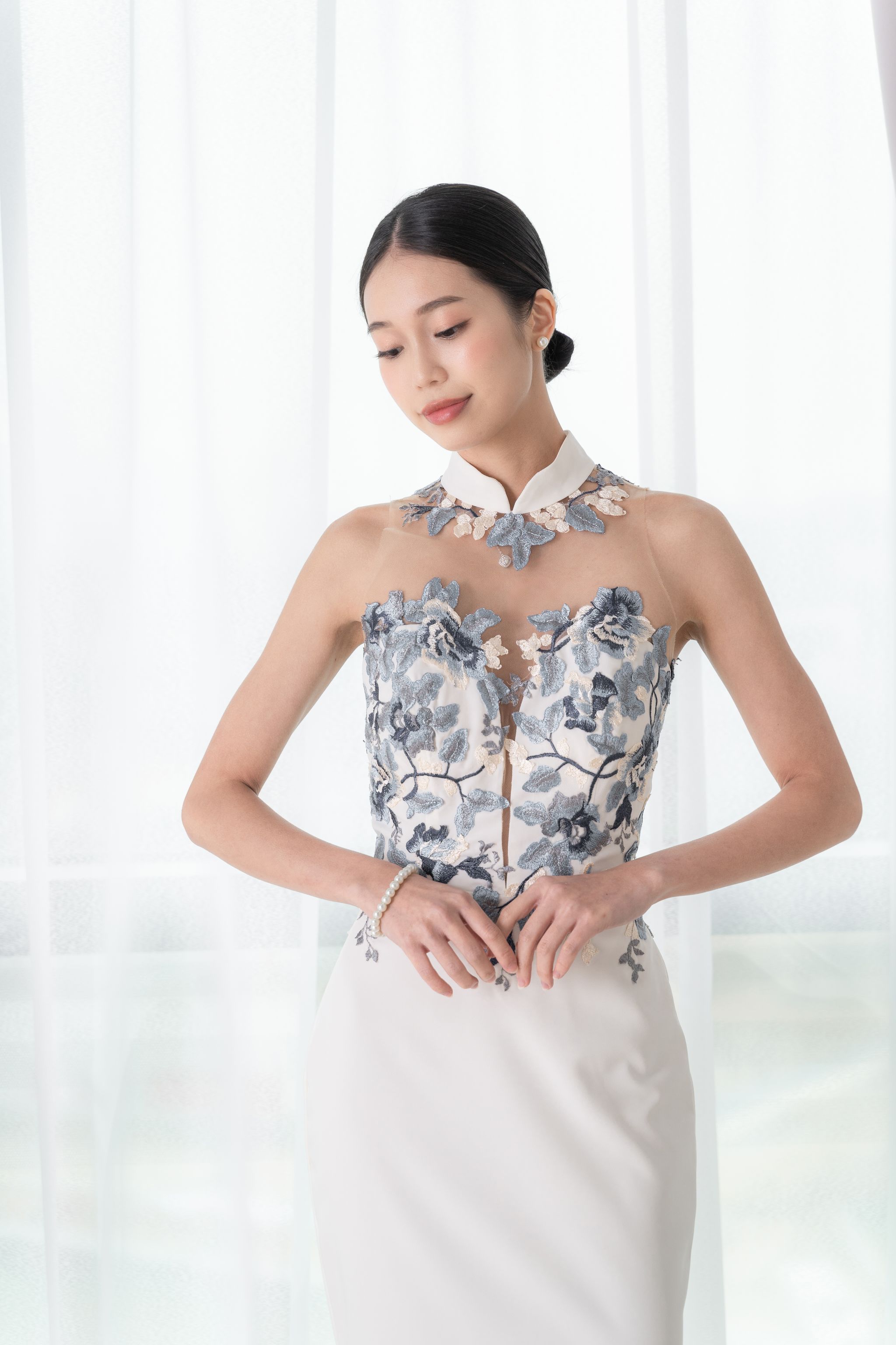The Porcelaine in Satin #1_7