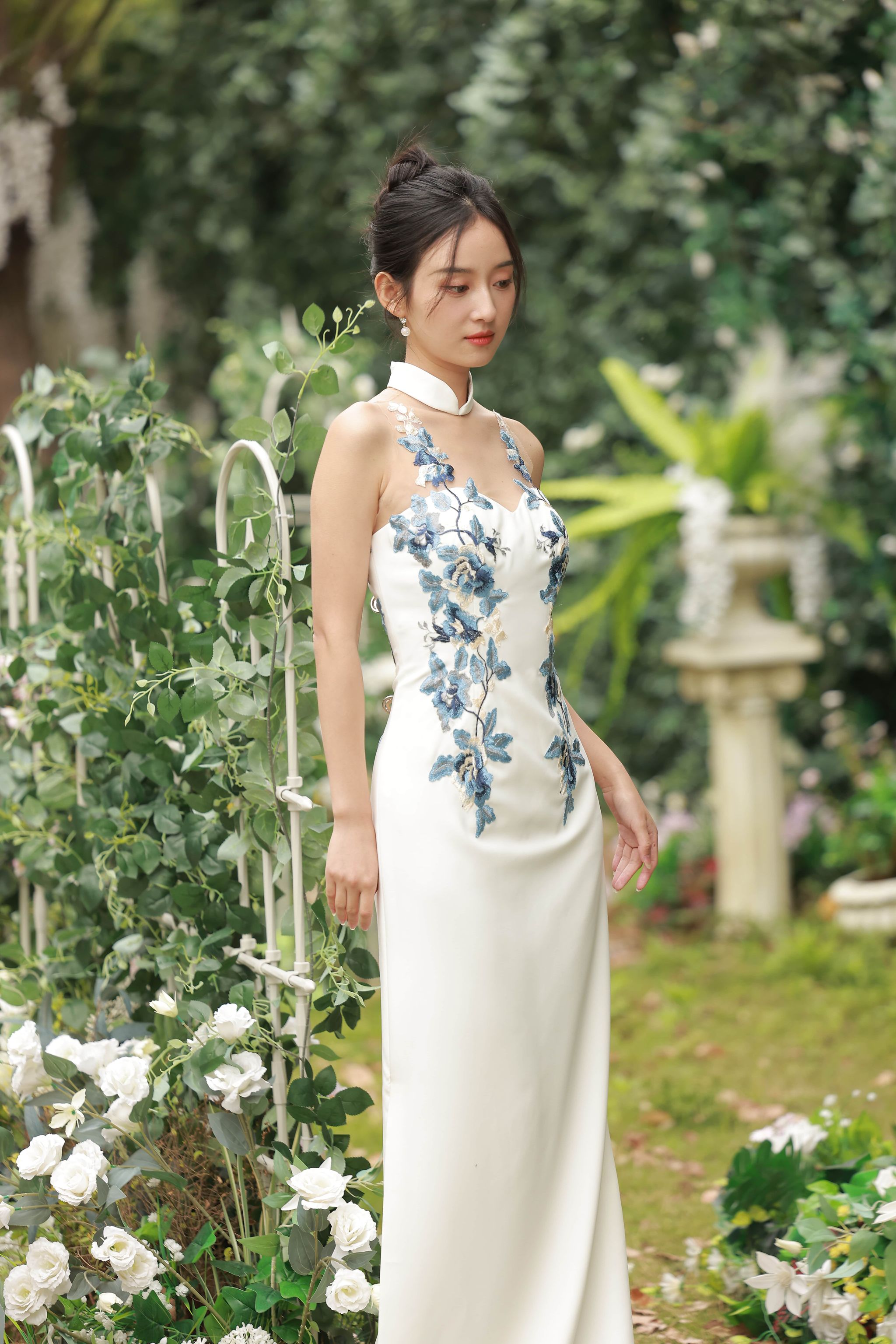 The Porcelain in Satin #9_5