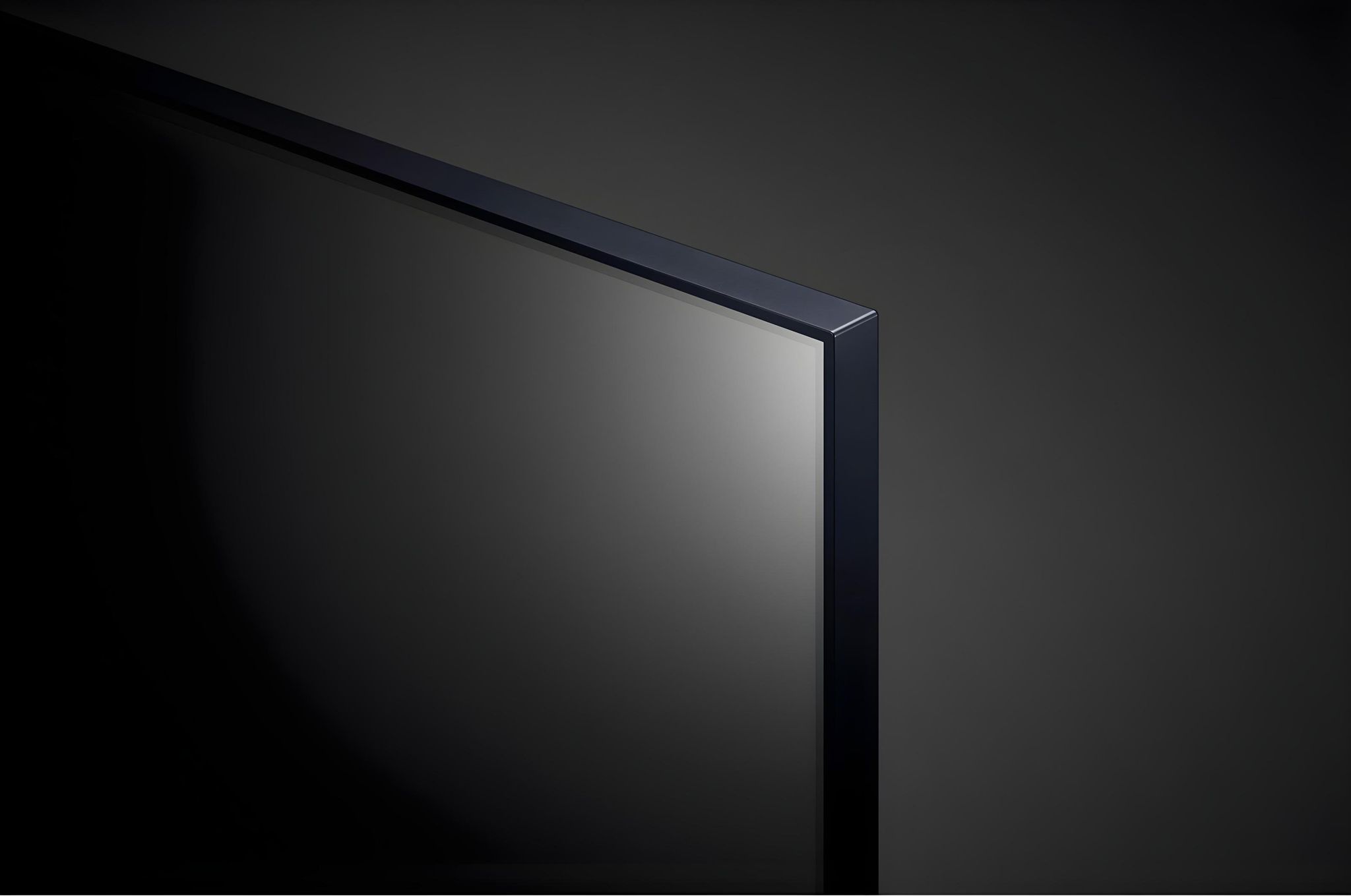 LG, téléviseur UHD 4K, série UR80 de 70 pouces, WebOS Smart AI ThinQ, Télécommande magic, Image Pro AI, Son Pro AI (canal 5.1.2), 2023_11