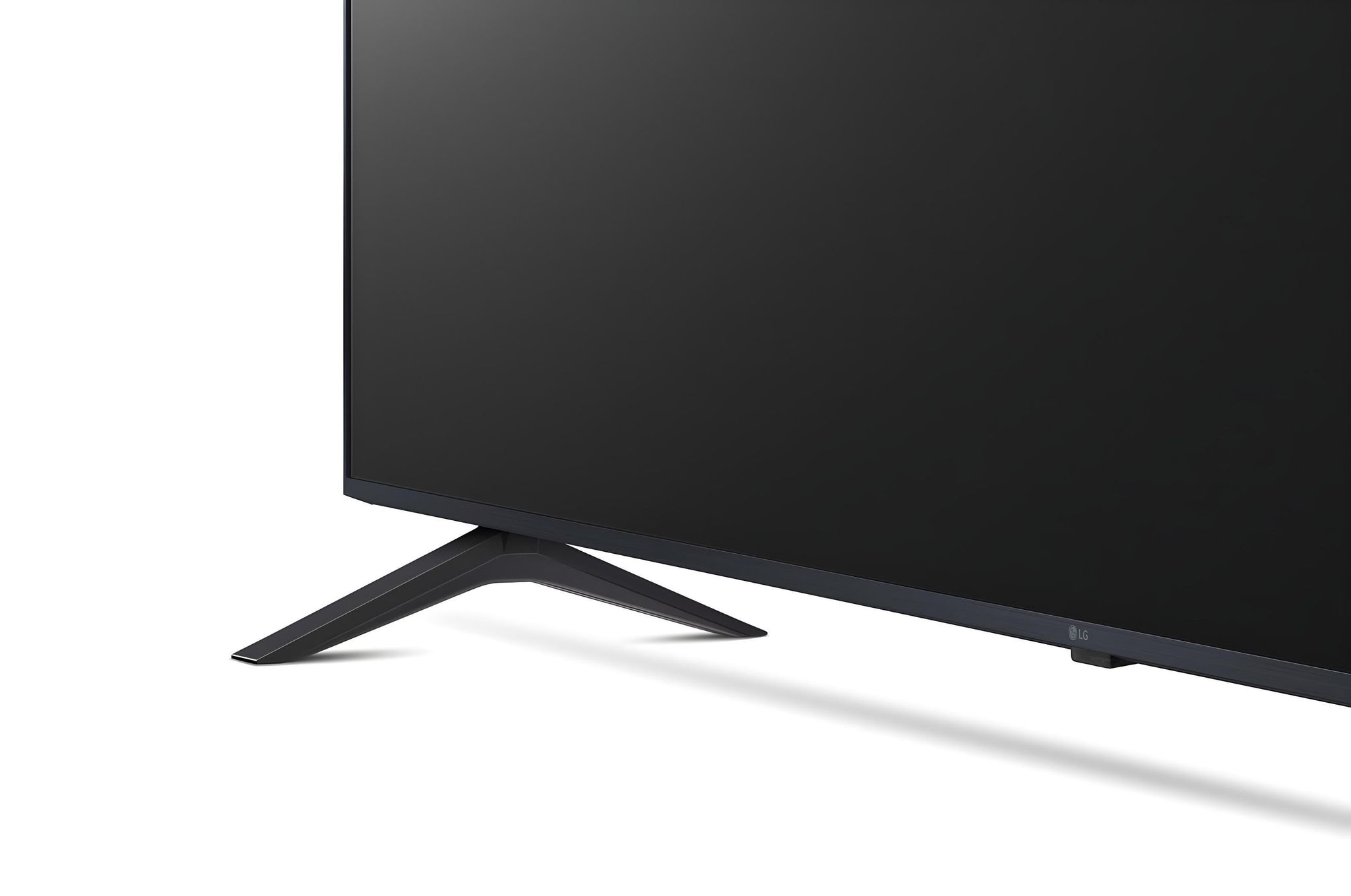 LG, téléviseur UHD 4K, série UR80 de 70 pouces, WebOS Smart AI ThinQ, Télécommande magic, Image Pro AI, Son Pro AI (canal 5.1.2), 2023_10