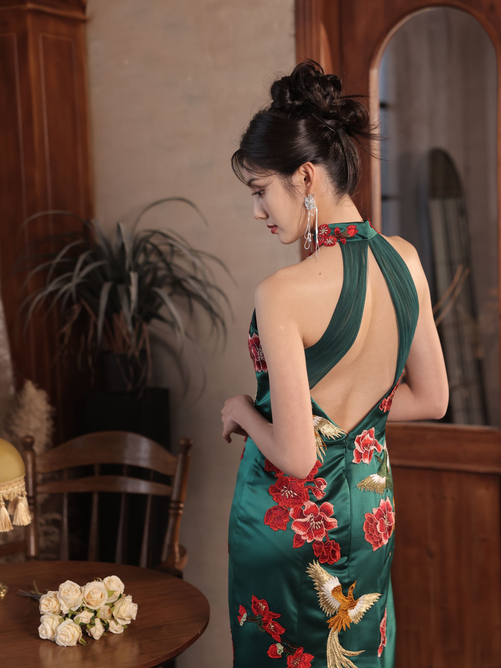 Folklore Cheongsam in Emerald _4