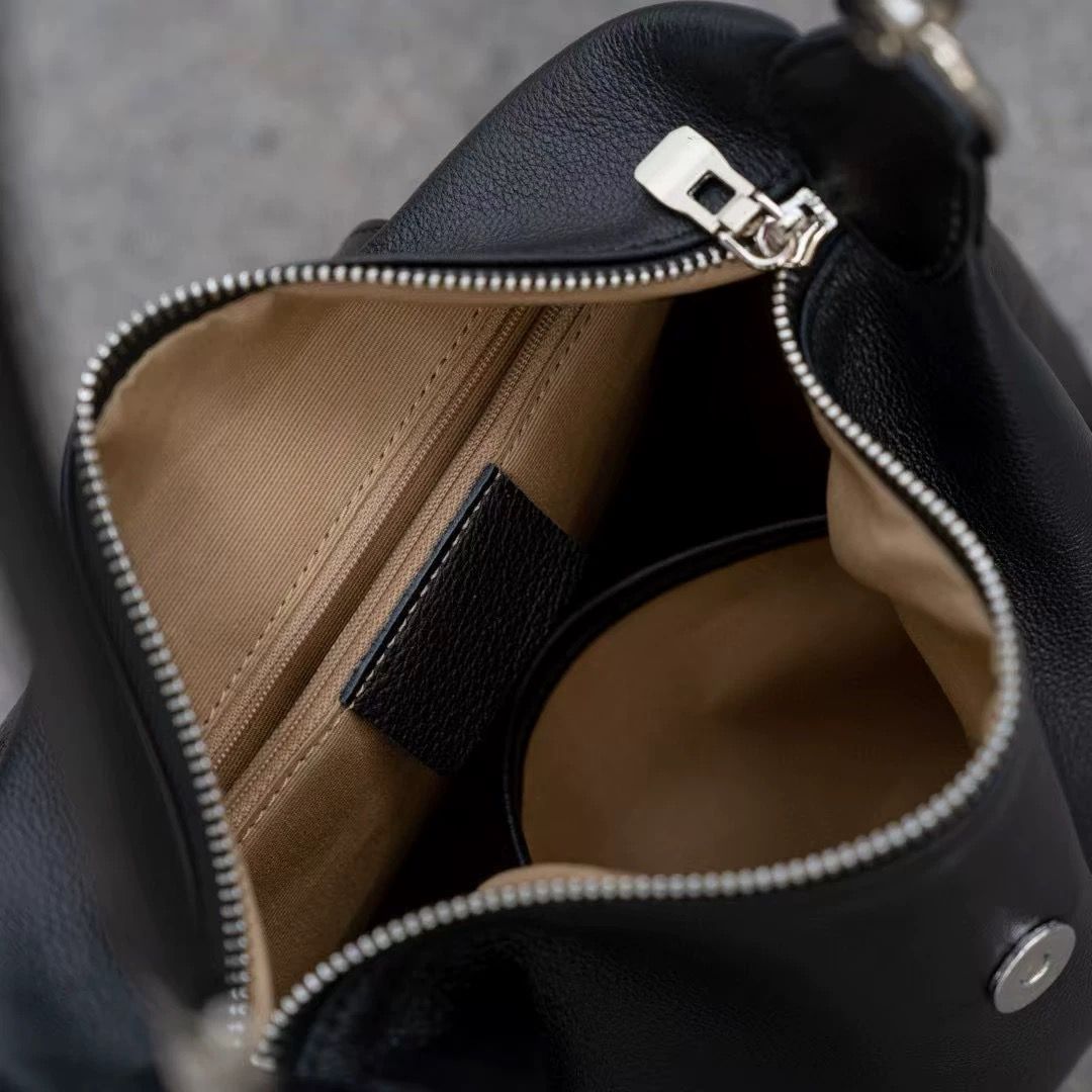 [PREORDER]  7707 - Soft Calf Leather Hobo Bag_5
