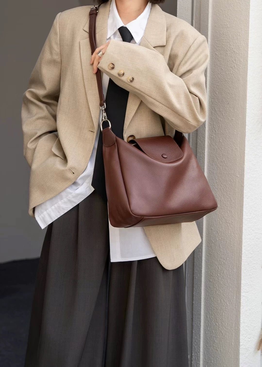 [PREORDER]  7707 - Soft Calf Leather Hobo Bag_9