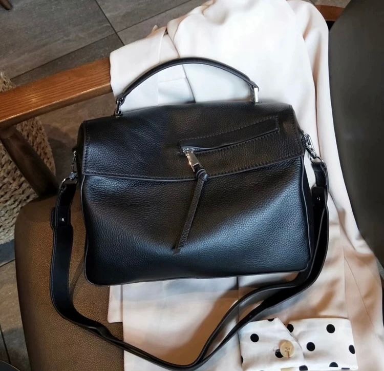 [PREORDER] 80929 - Messenger Bag in Calf Leather_13