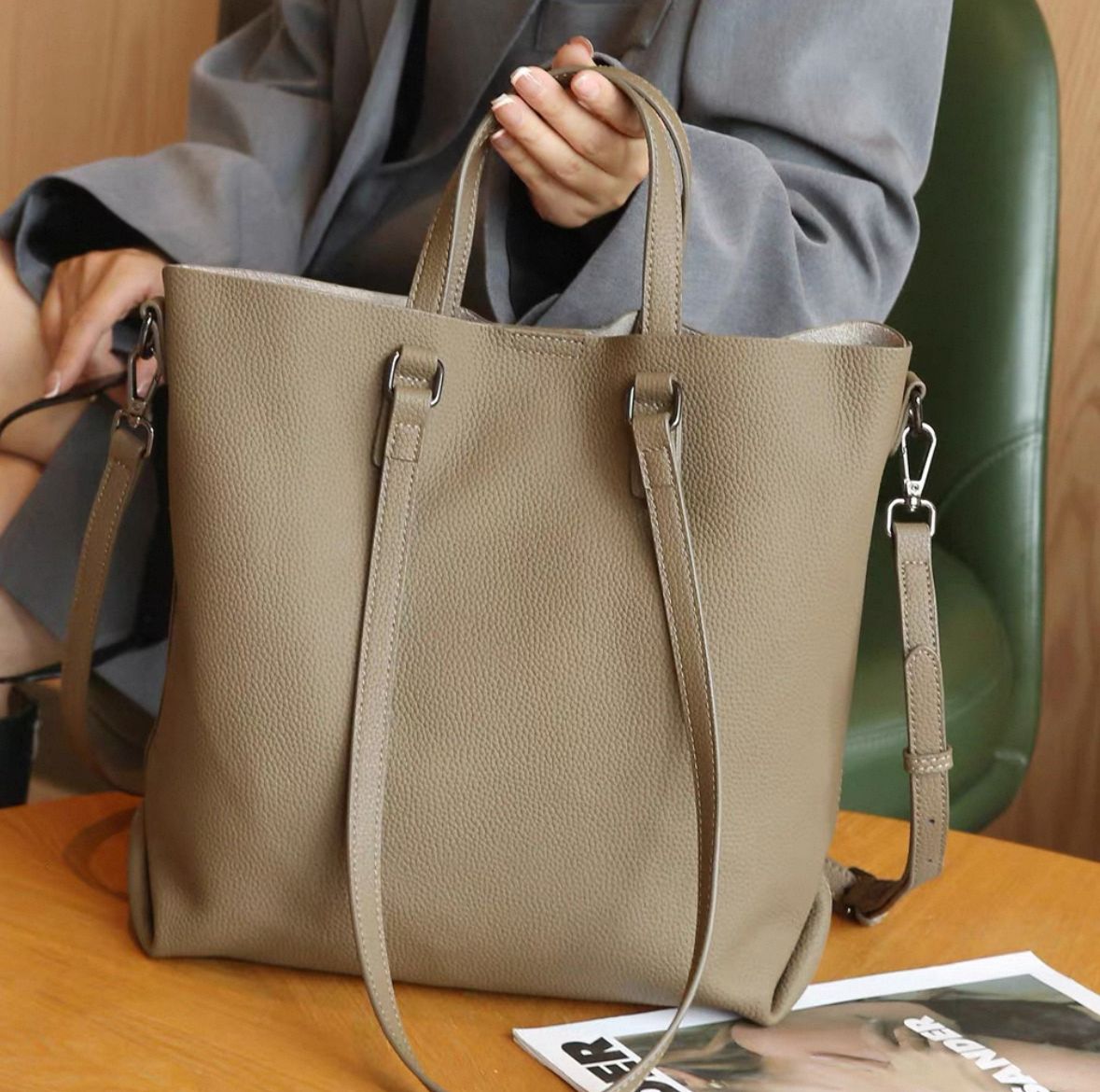 8013 - Tote Shoulder Bag in Calf Leather_6