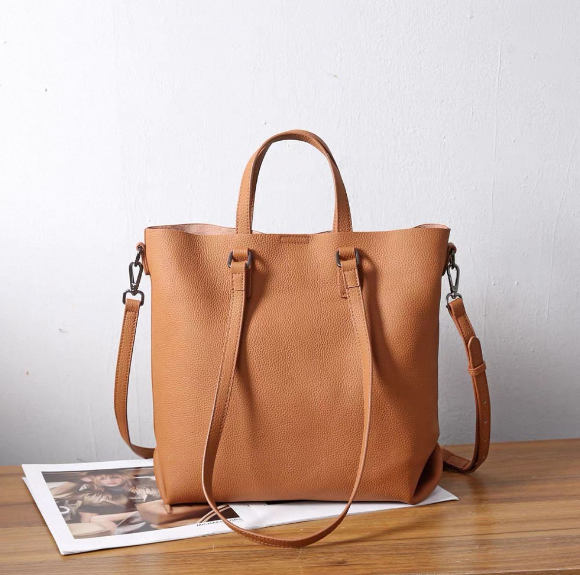 8013 - Tote Shoulder Bag in Calf Leather_11