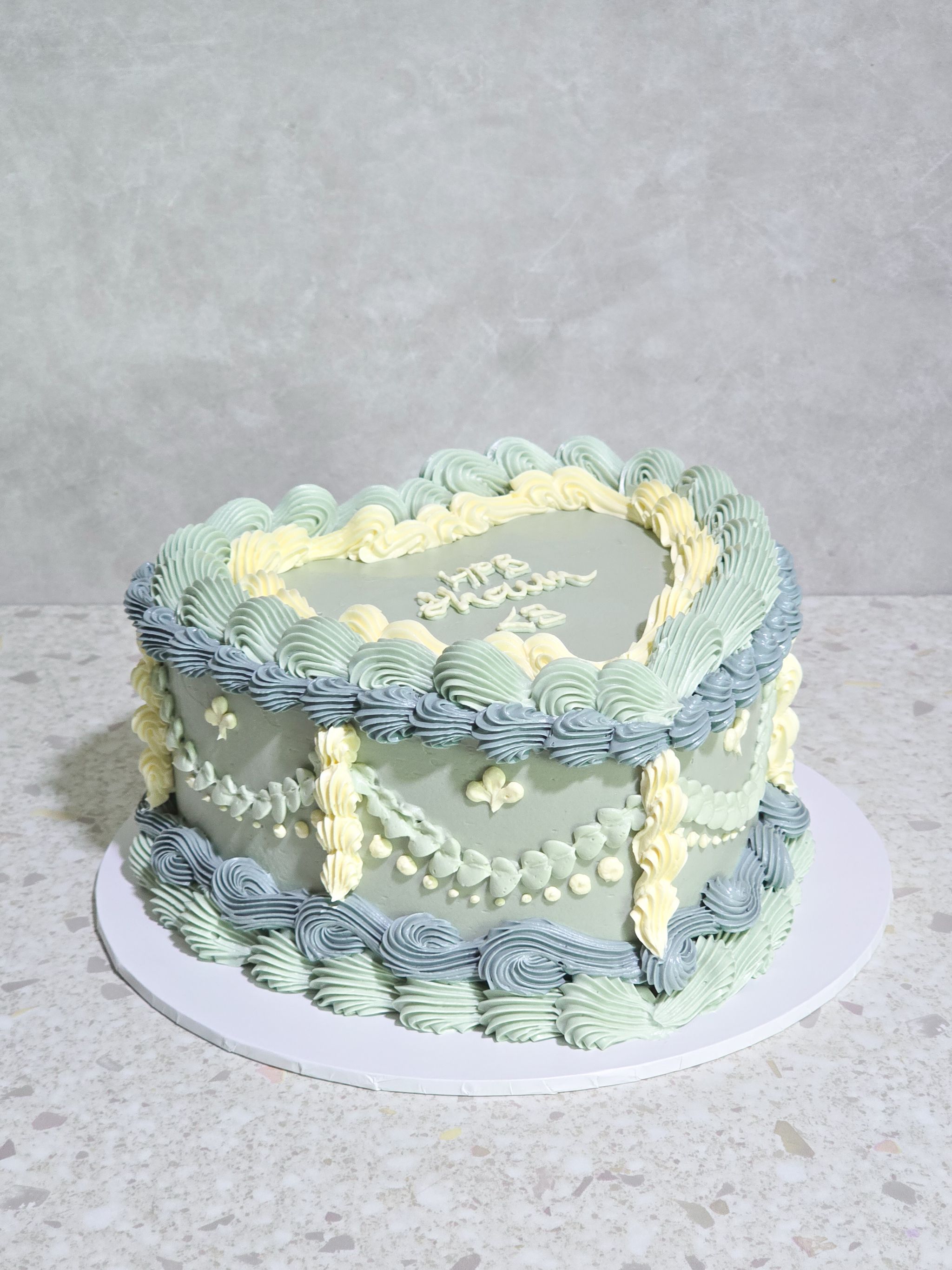 Vintage Heart cake _3