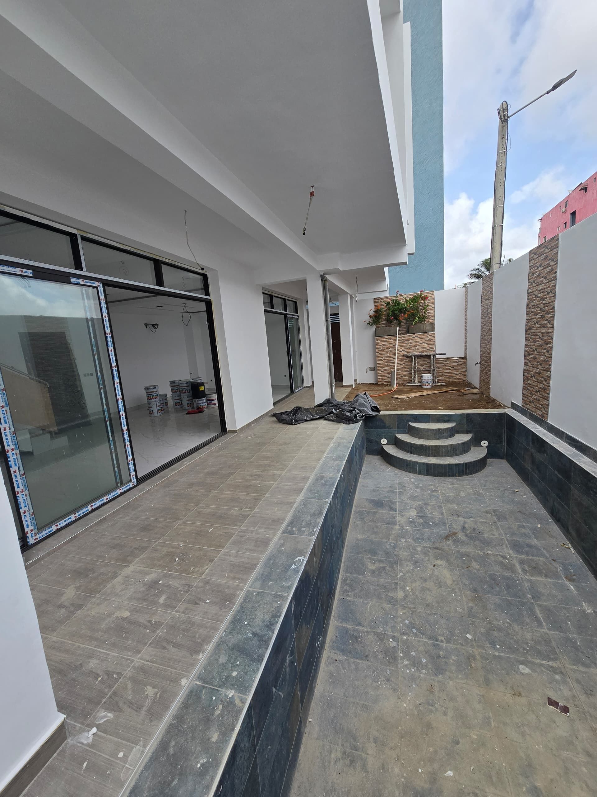 Duplex de 6 pièces | Riviera_M'badon |  | 2.000.000CFA | + de détails en description_4
