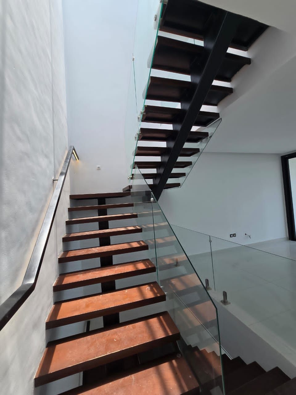Riviera_Abbata | Triplex de 8 pièces | 350 millions CFA | + de détails en description _9