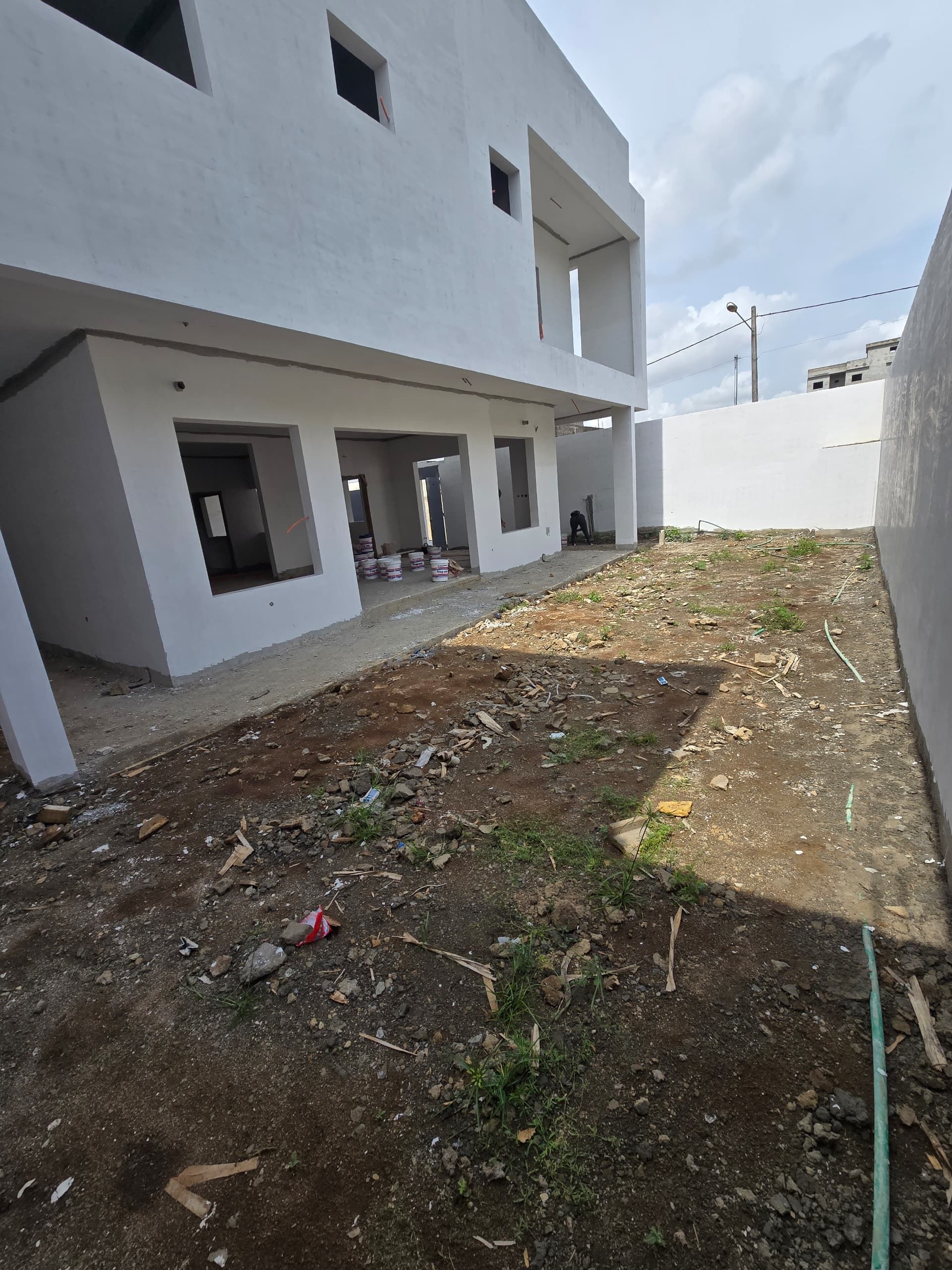 Riviera_Abbata | Duplex de 6 pièces livré en semi fini | 150 millions CFA | + de détails en description _4