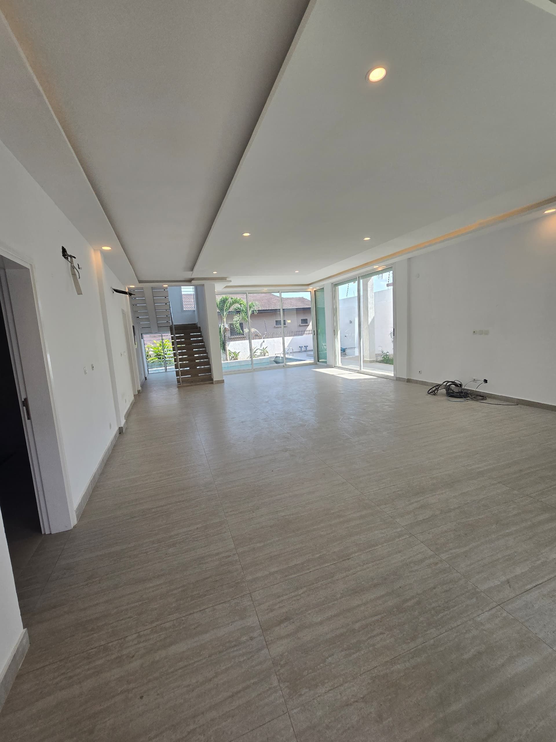 Riviera_M'badon | Duplex de 6 pièces | 500 millions CFA | + de détails en description_4