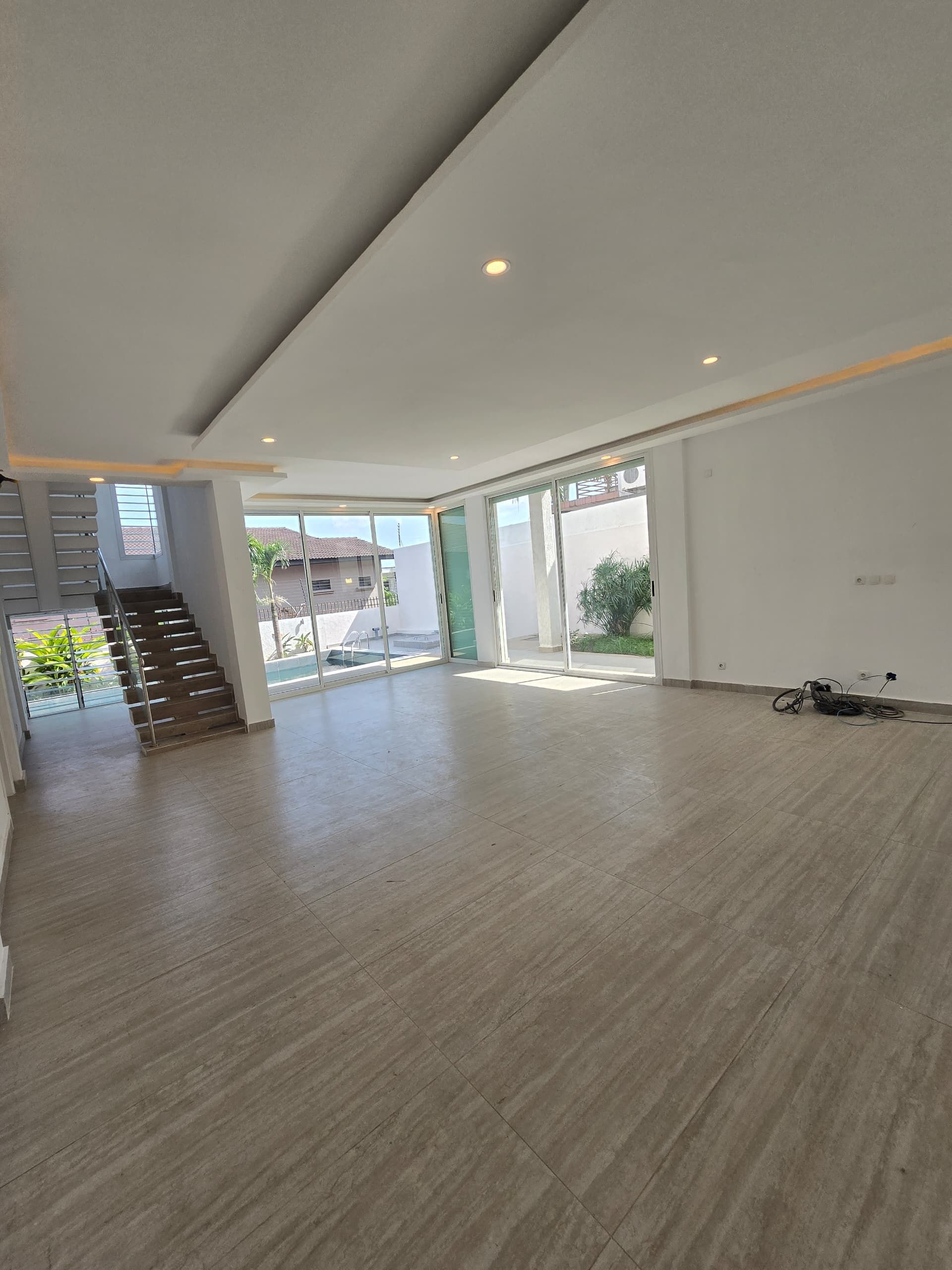 Riviera_M'badon | Duplex de 6 pièces | 500 millions CFA | + de détails en description_2