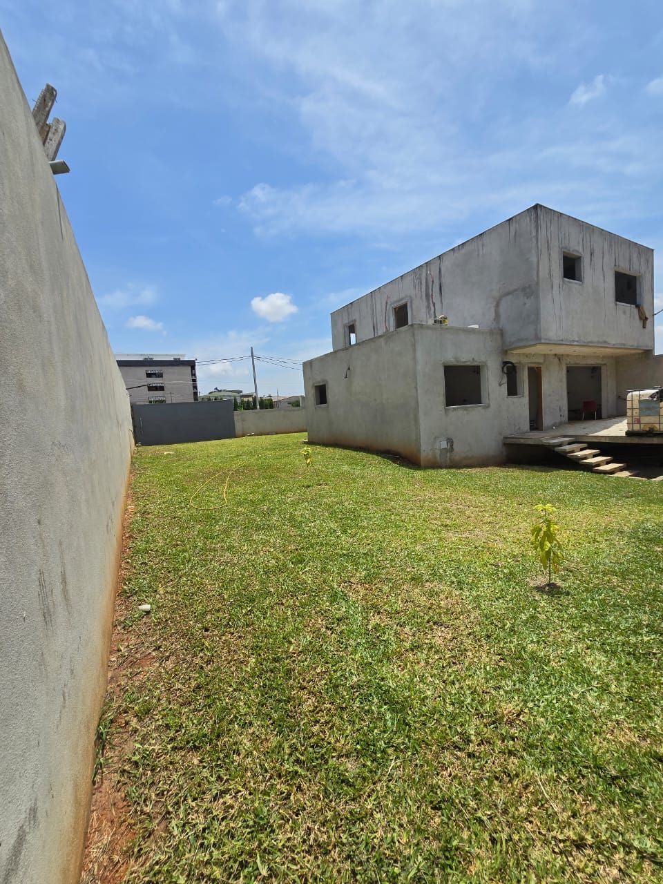 Riviera_Abbata | Terrain de 564 m2 avec duplex de 4 pièces semi fini  | 180 millions CFA | + de détails en description  _4