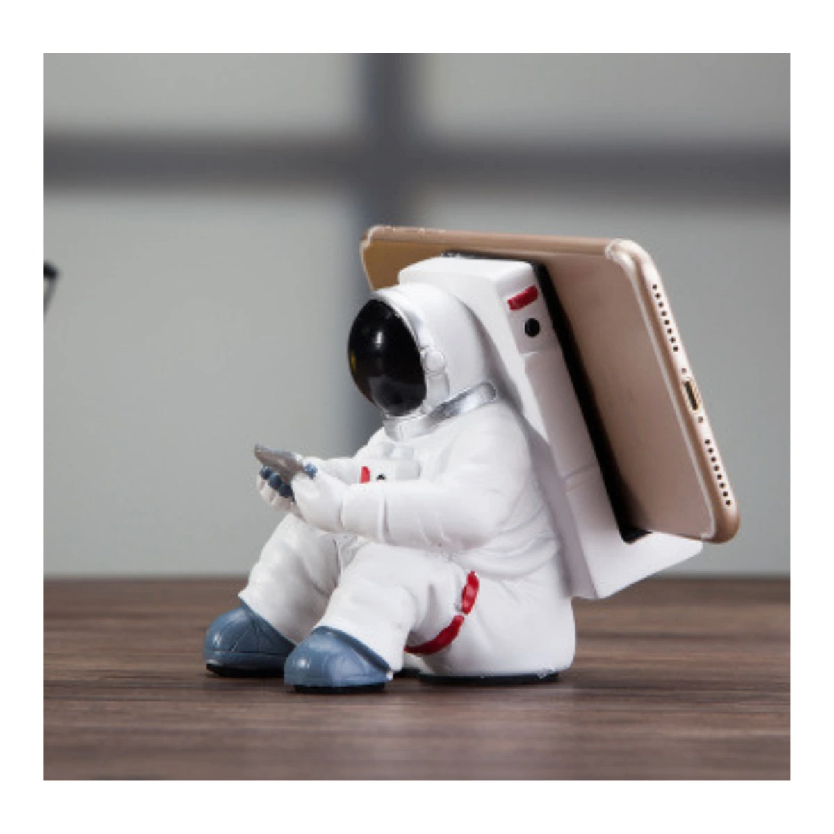 HOLDER PARA CELULAR DE ASTRONAUTA_1