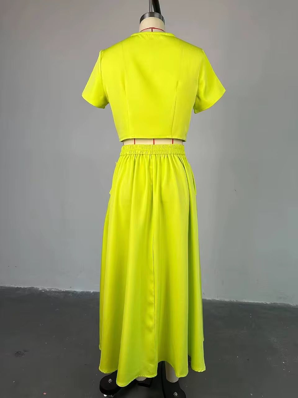 Hk7536 Latest Design Summer Outfits for Women O-neck Short Sleeve Top and High Waist Breasted Skirt Two Piece Set Women Clothing_4