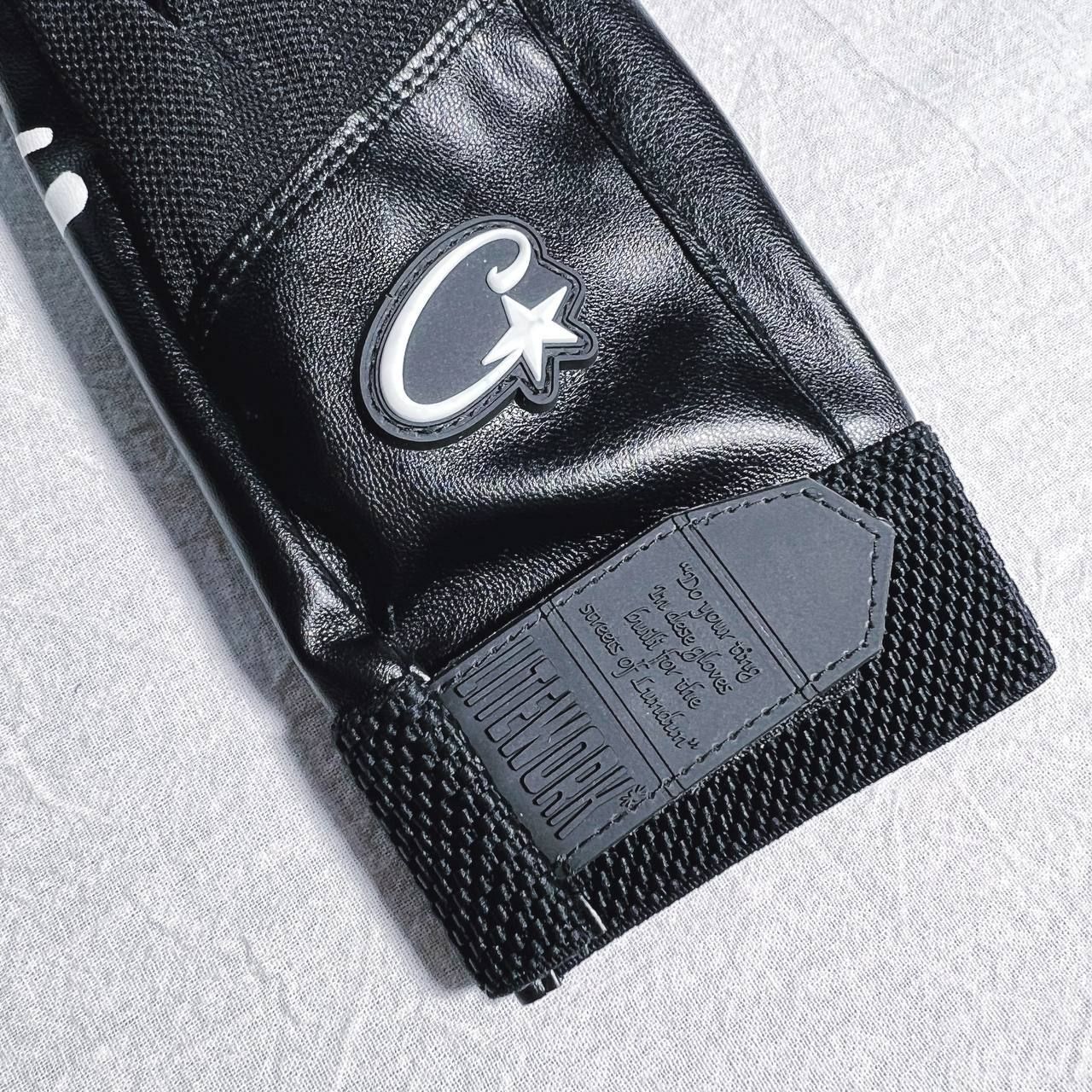 Corteiz leather gloves _3