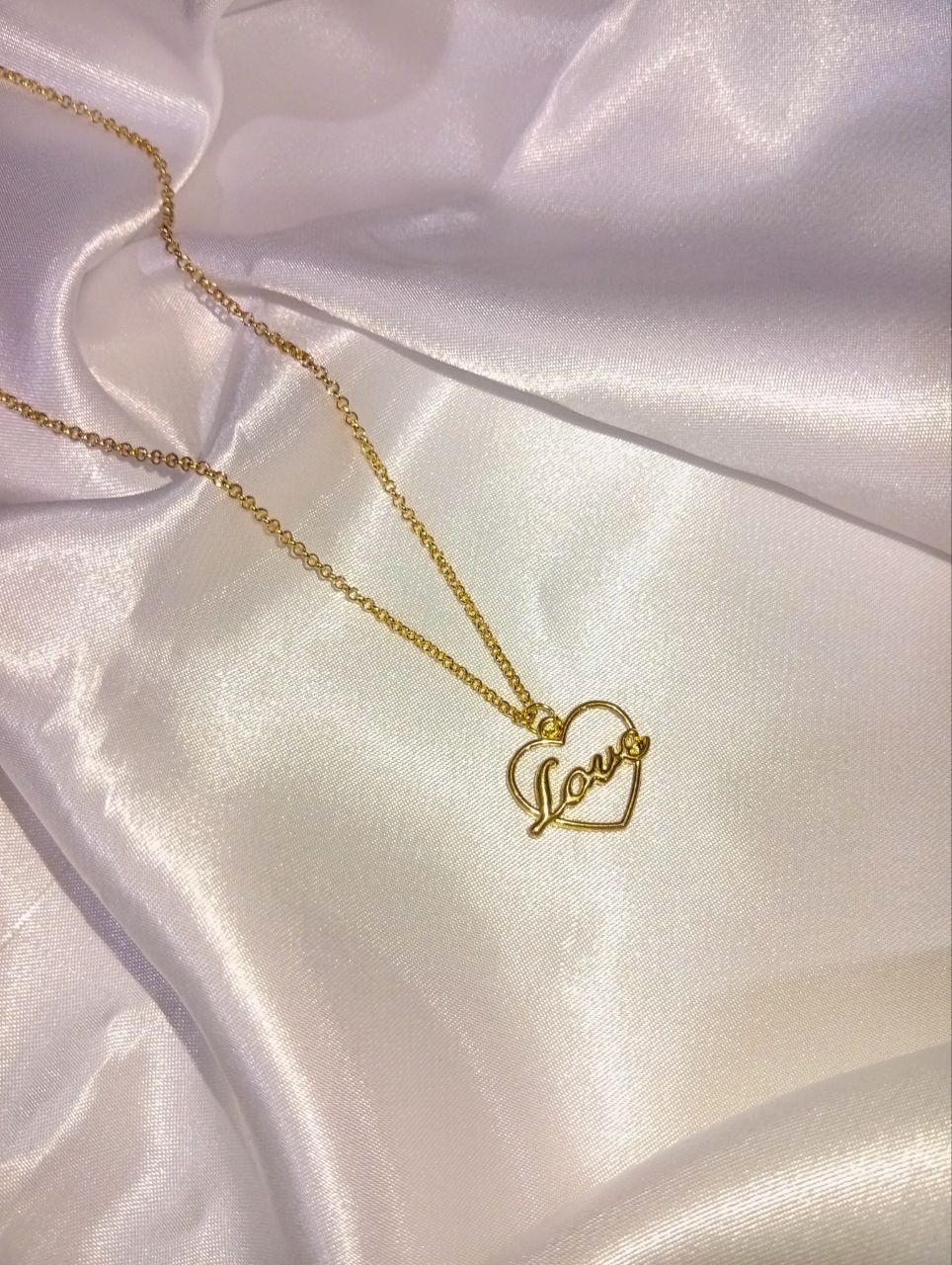 Pendant necklaces by The Charm Lab_18