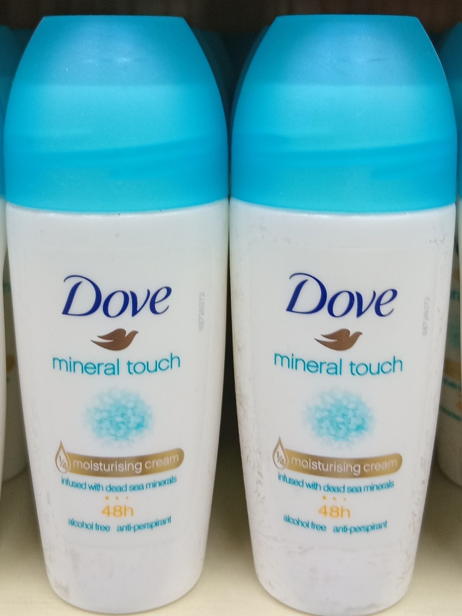 Dove Roll On Mineral Touch 50ml_0