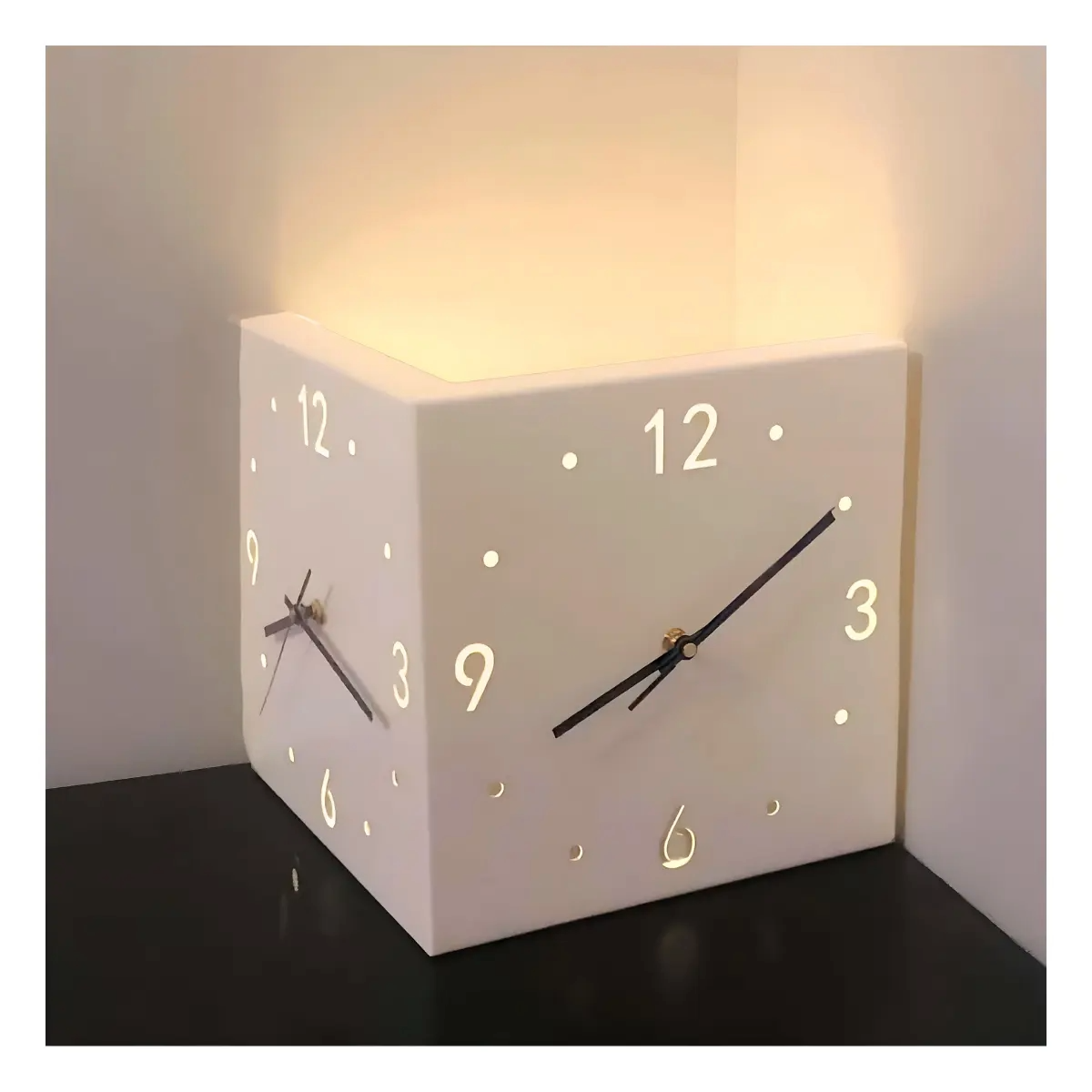 RELOJ DOBLE CUBO ESQUINERO_0