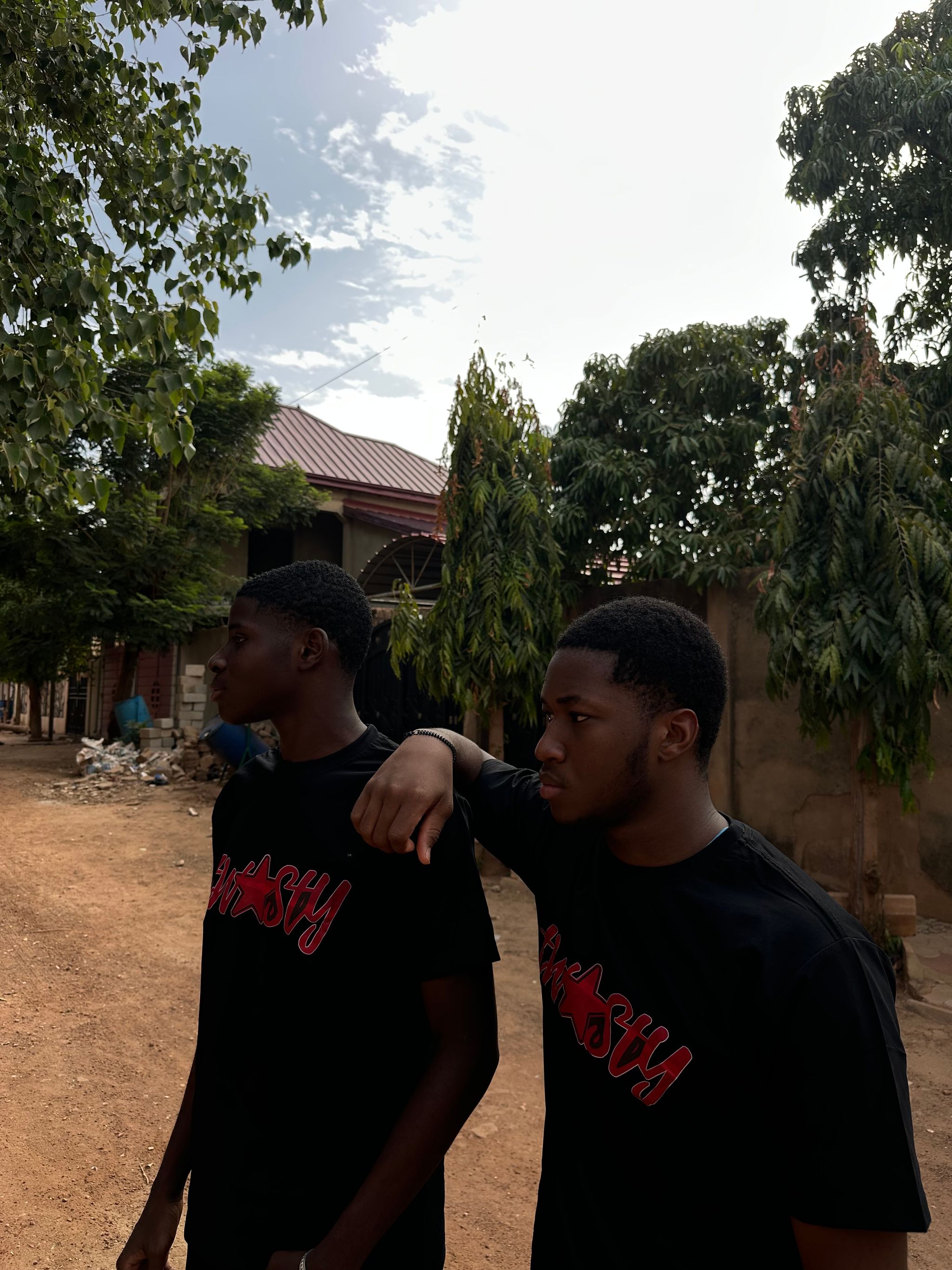 Red shadow TEE _2