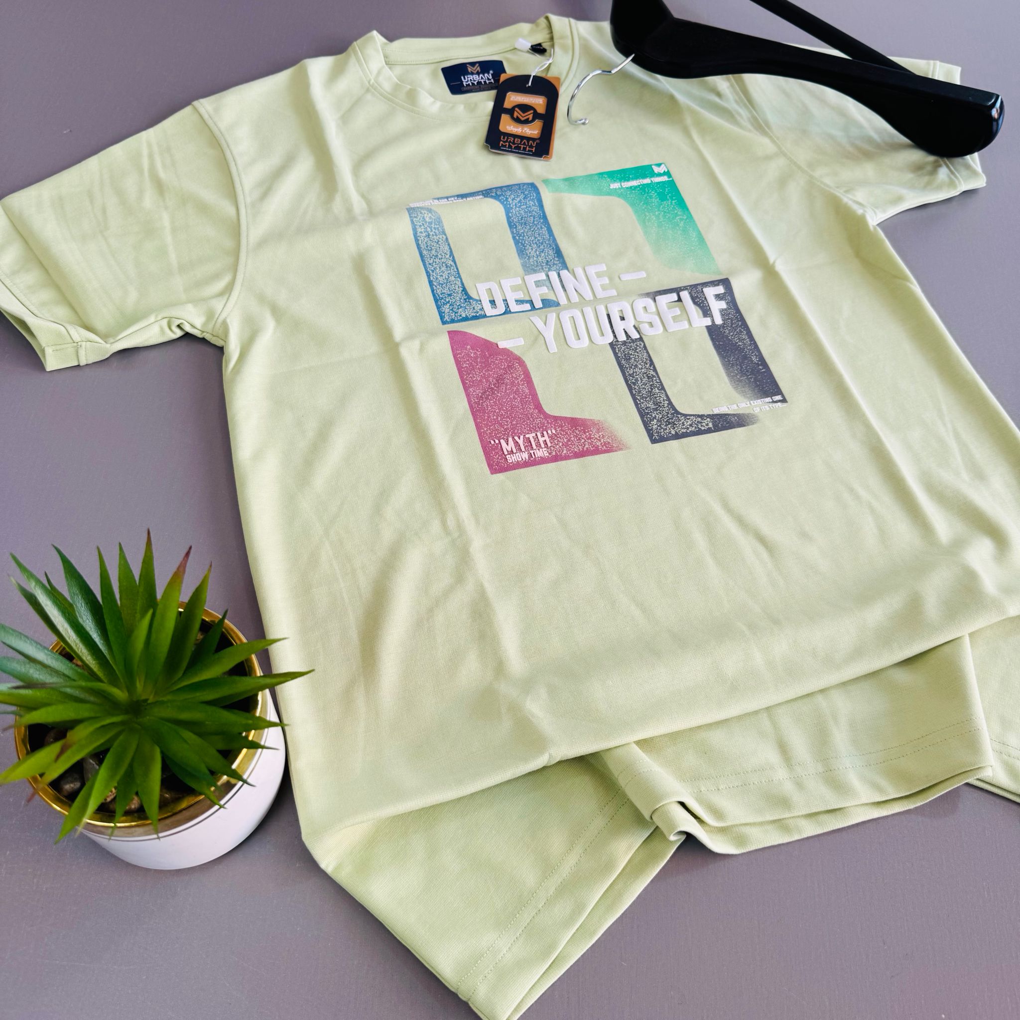 URBAN MYTH T-SHIRT -  GREEN 01_0
