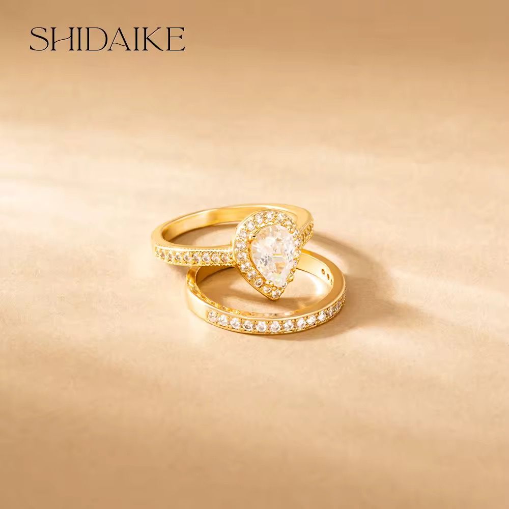 Hot Selling Women's Fashionable Micro-Set Sparkling Diamond Zircon Brass Drop-Shaped Rings For Marriage Proposals_0