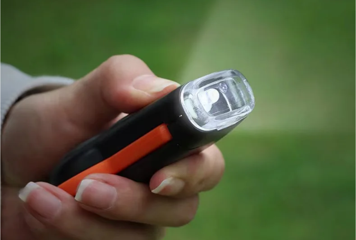 Outdoor Camping 7-In-1 Multi-Function Whistle (Survival and Safety Whistle) For Hiking._4