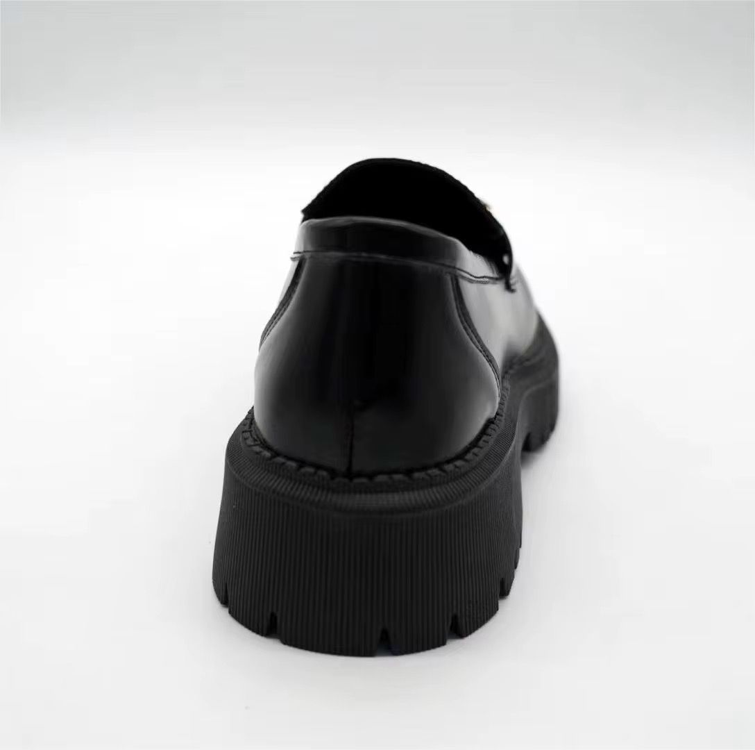 Classic Comfort Slip-On Women Shoes: Elegant and Practical PU Leather Office Shoes_1