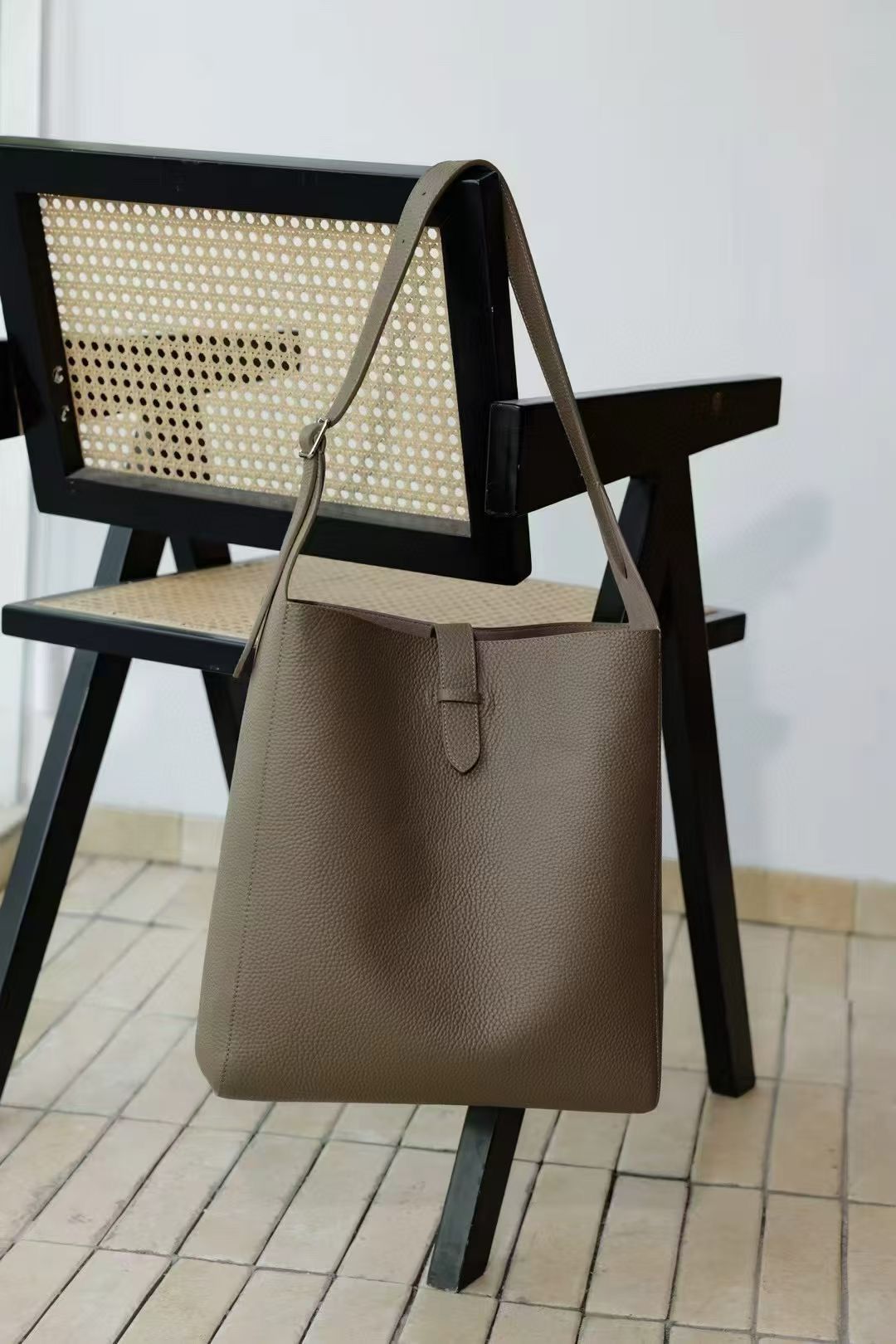  TR Tote Bag Calf Leather Self-manufactured_3