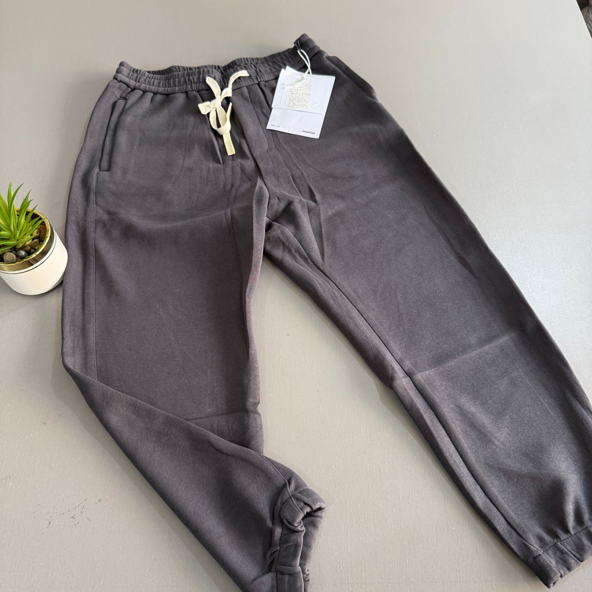 JOGGERS -HK.ZZ faded black _0