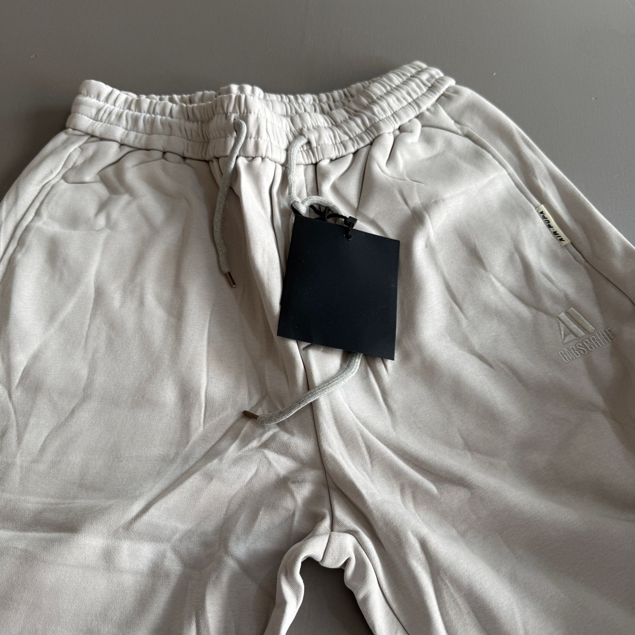 JOGGERS -Yishen_1