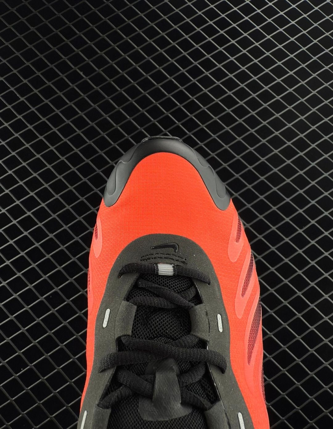 NIKE AIR MAX DN8_4