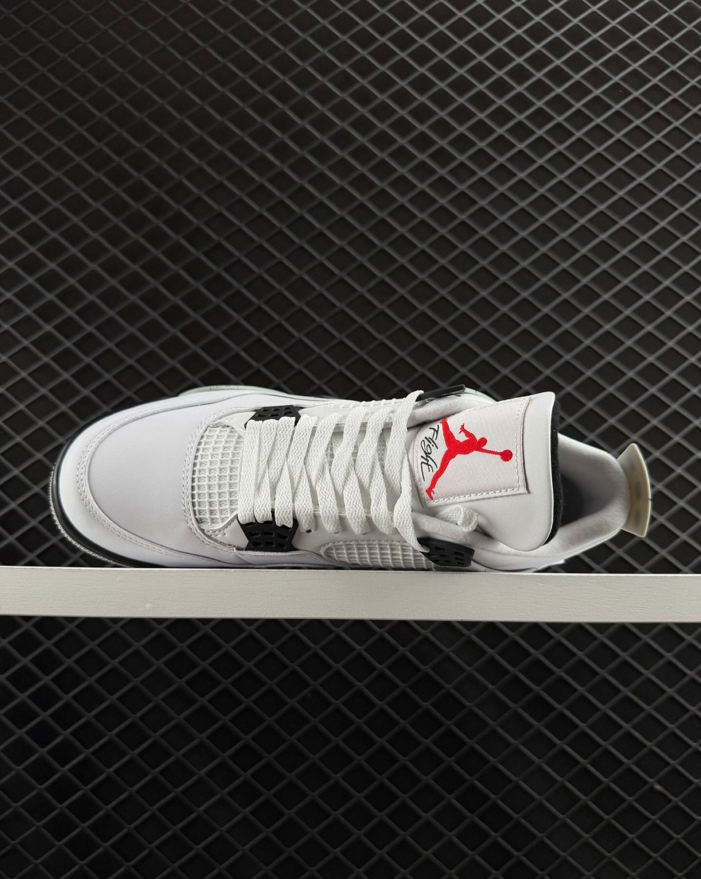 AIR JORDAN 4 RETRO_3