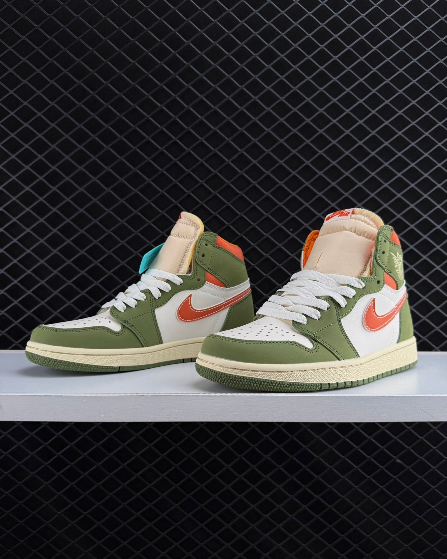 AIR JORDAN 1 RÉTRO HIGH OG CELADON _2