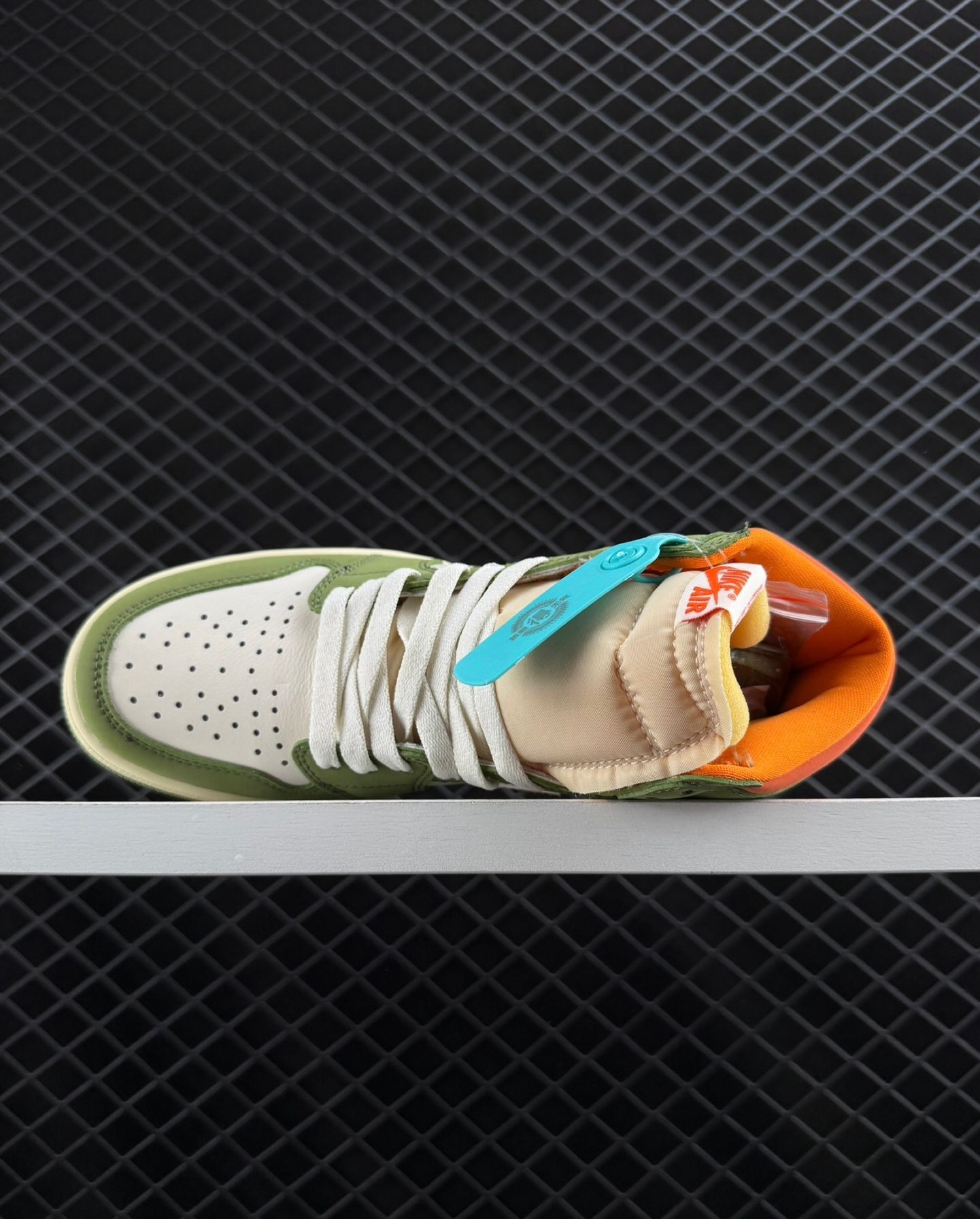 AIR JORDAN 1 RÉTRO HIGH OG CELADON _1