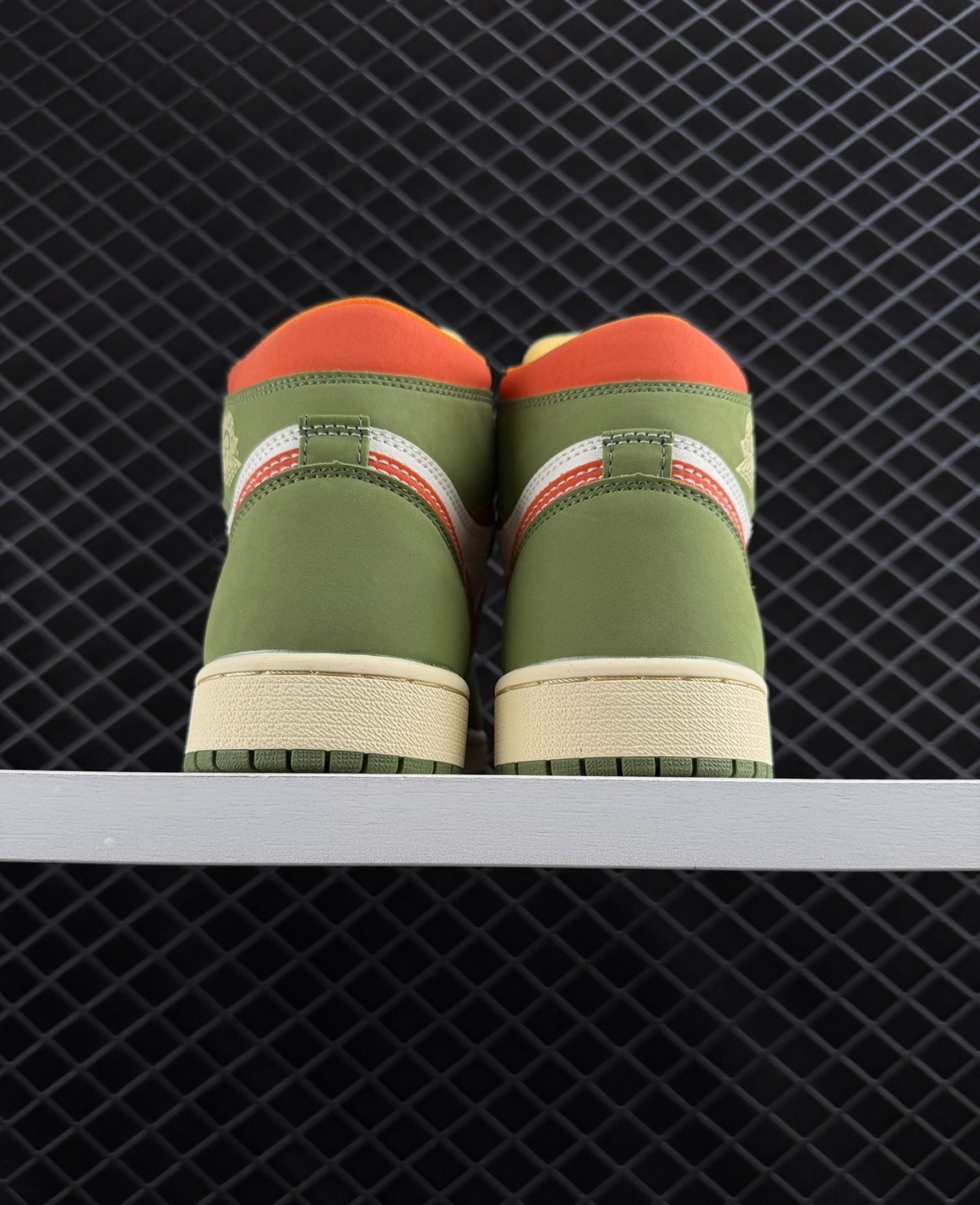 AIR JORDAN 1 RÉTRO HIGH OG CELADON _4