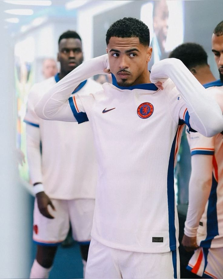 Maillot Chelsea (Version Pro & Suporteur)_2