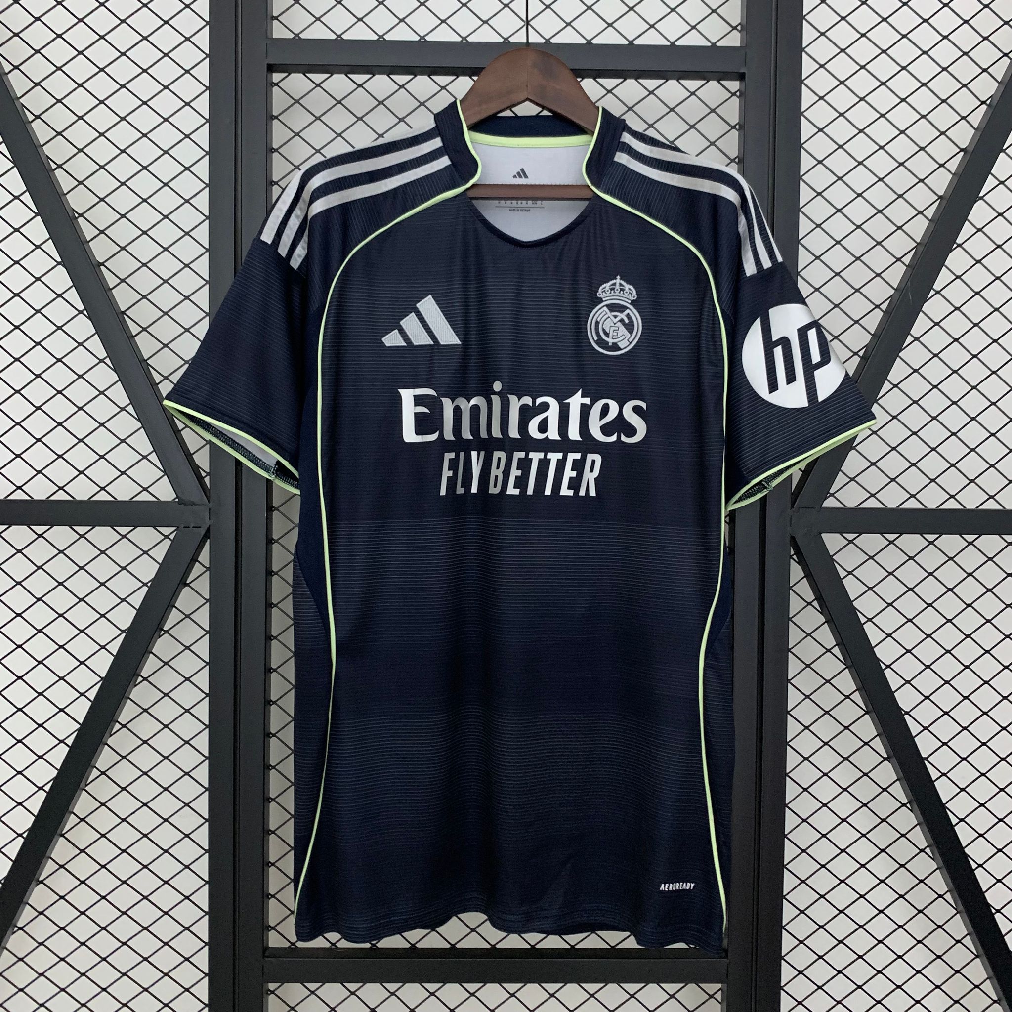 REAL MADRID VISITANTE FAN 25/26_0