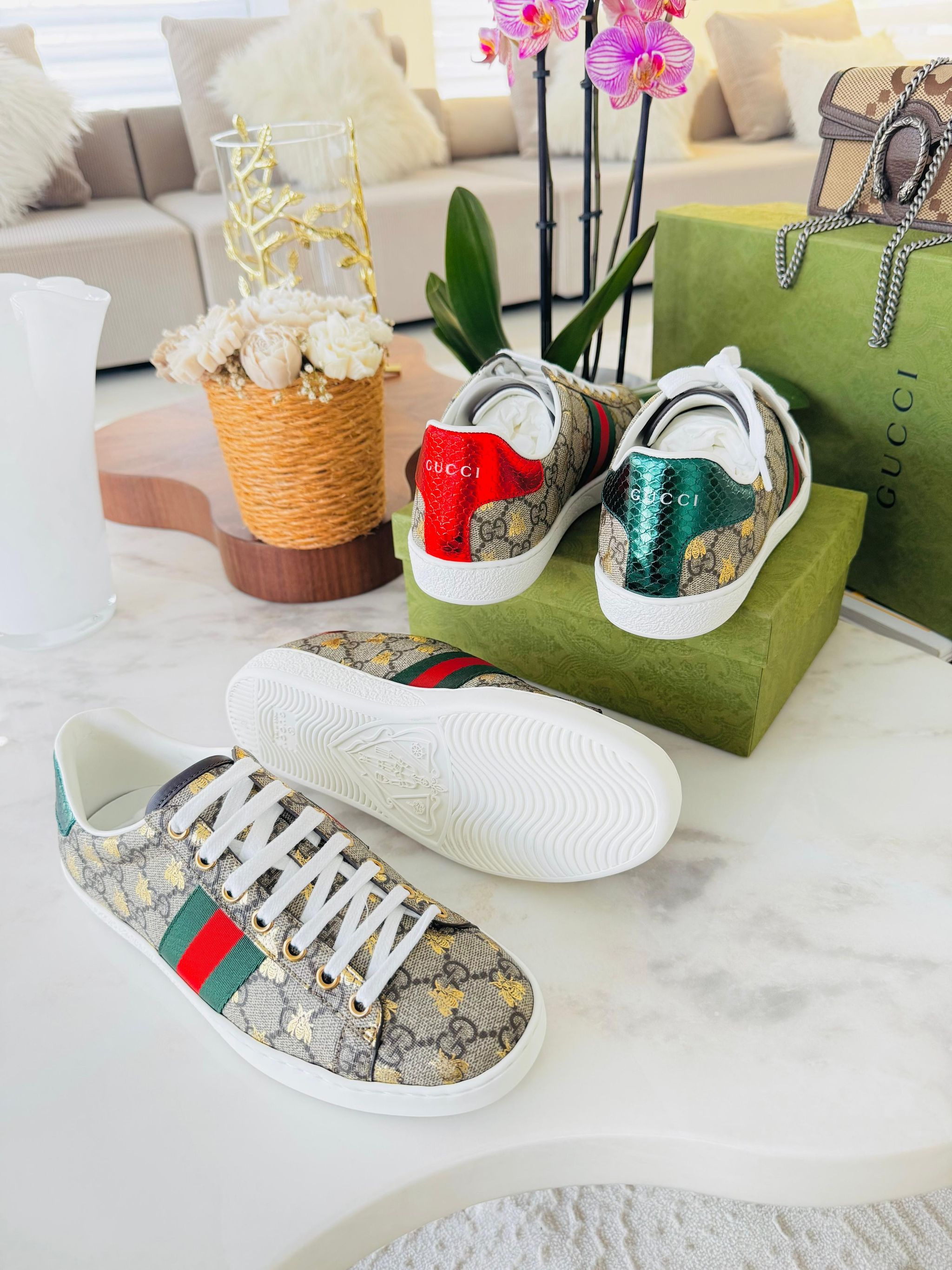 Sapatilhas Gucci monogram bee _1