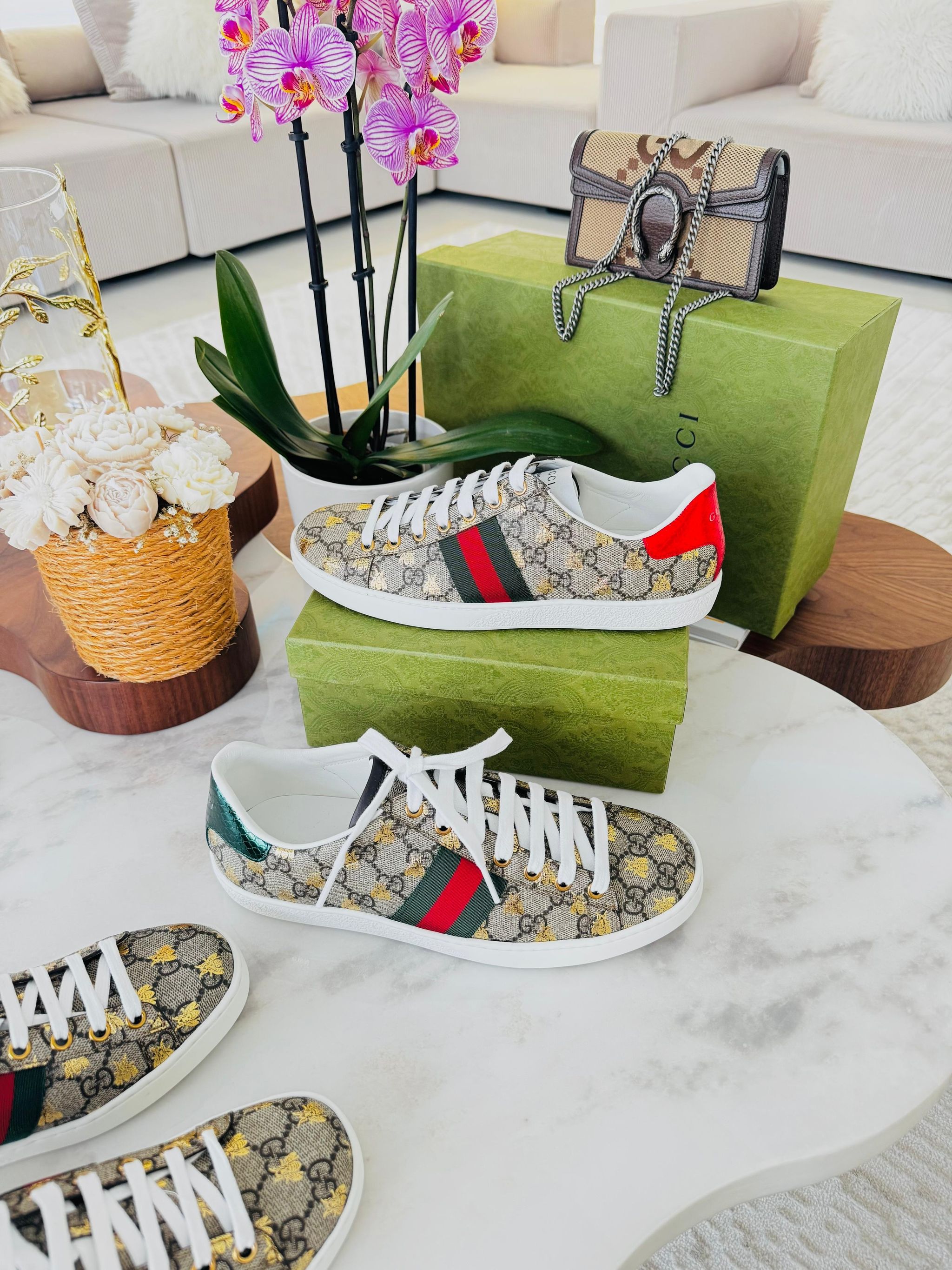 Sapatilhas Gucci monogram bee _3