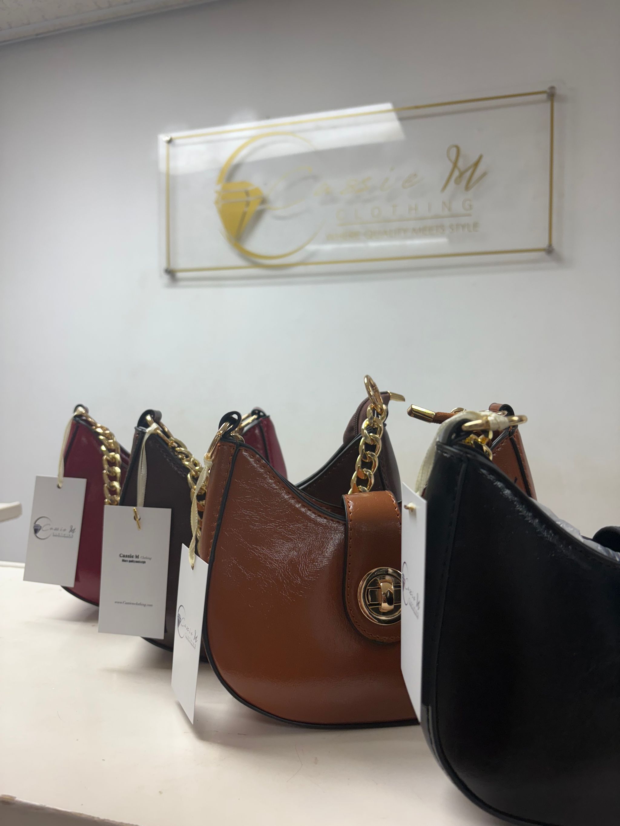 Luxe sling bag_3