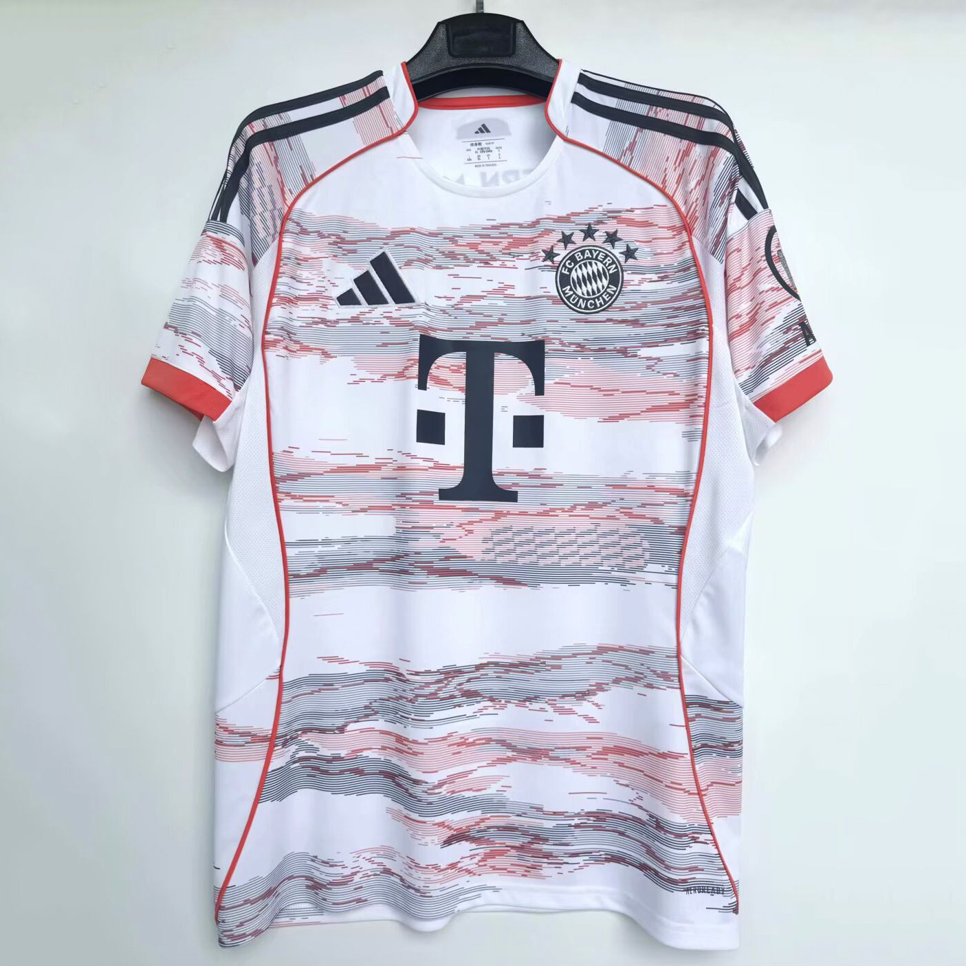 BAYERN MUNICH VISITANTE FAN 25/26_0
