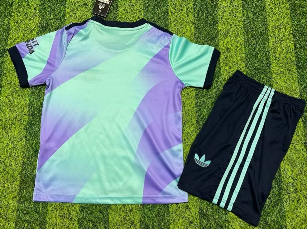 Conjunto Arsenal 24/25  3ºEQUIPACIÓN_1