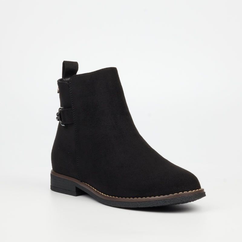 Celeste 5 - Black_1