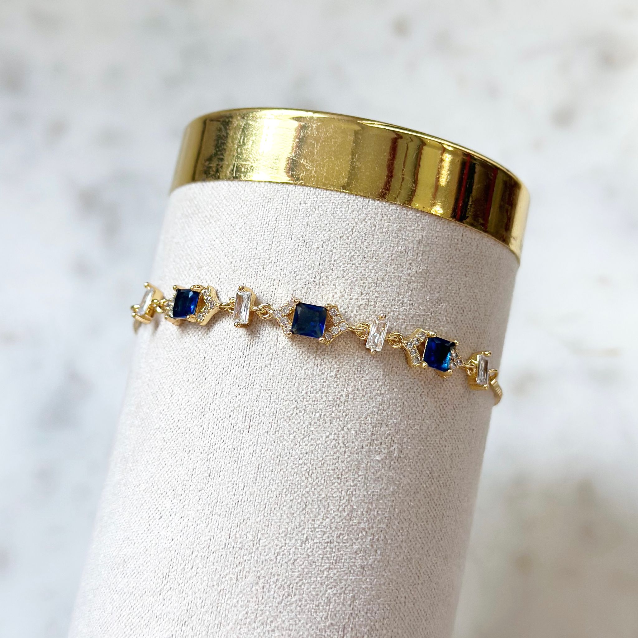 Blue Tiny Bracelet_0